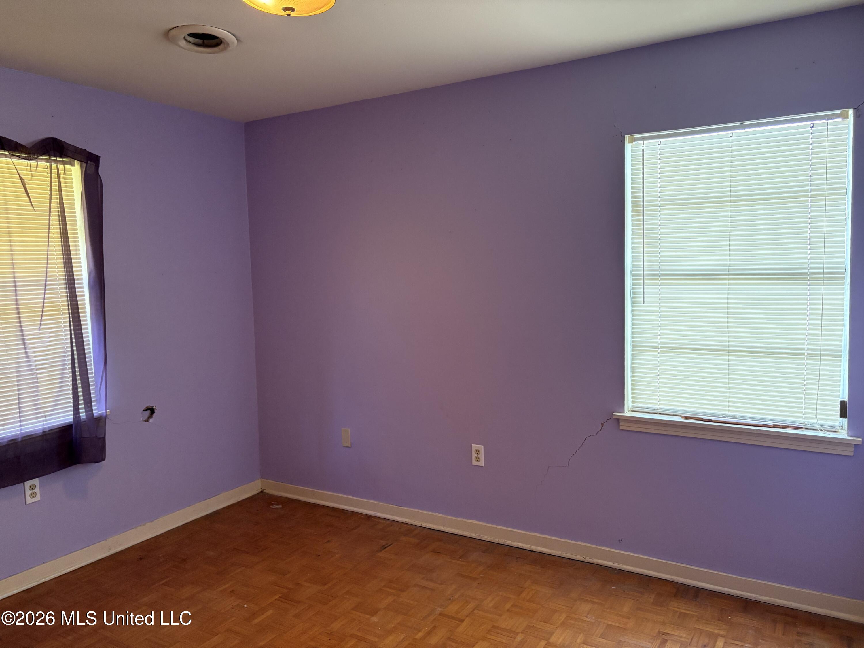 1551 Wood Glen Drive Property Photo 12
