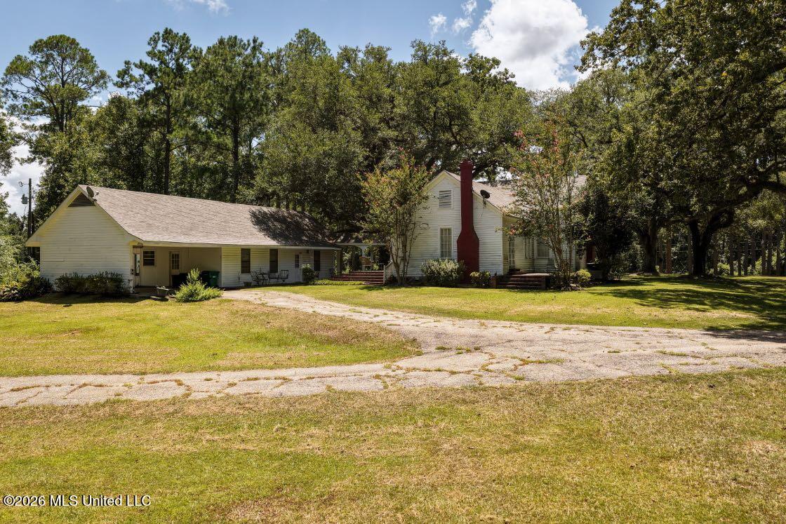 1140 Irene Road Property Photo 3