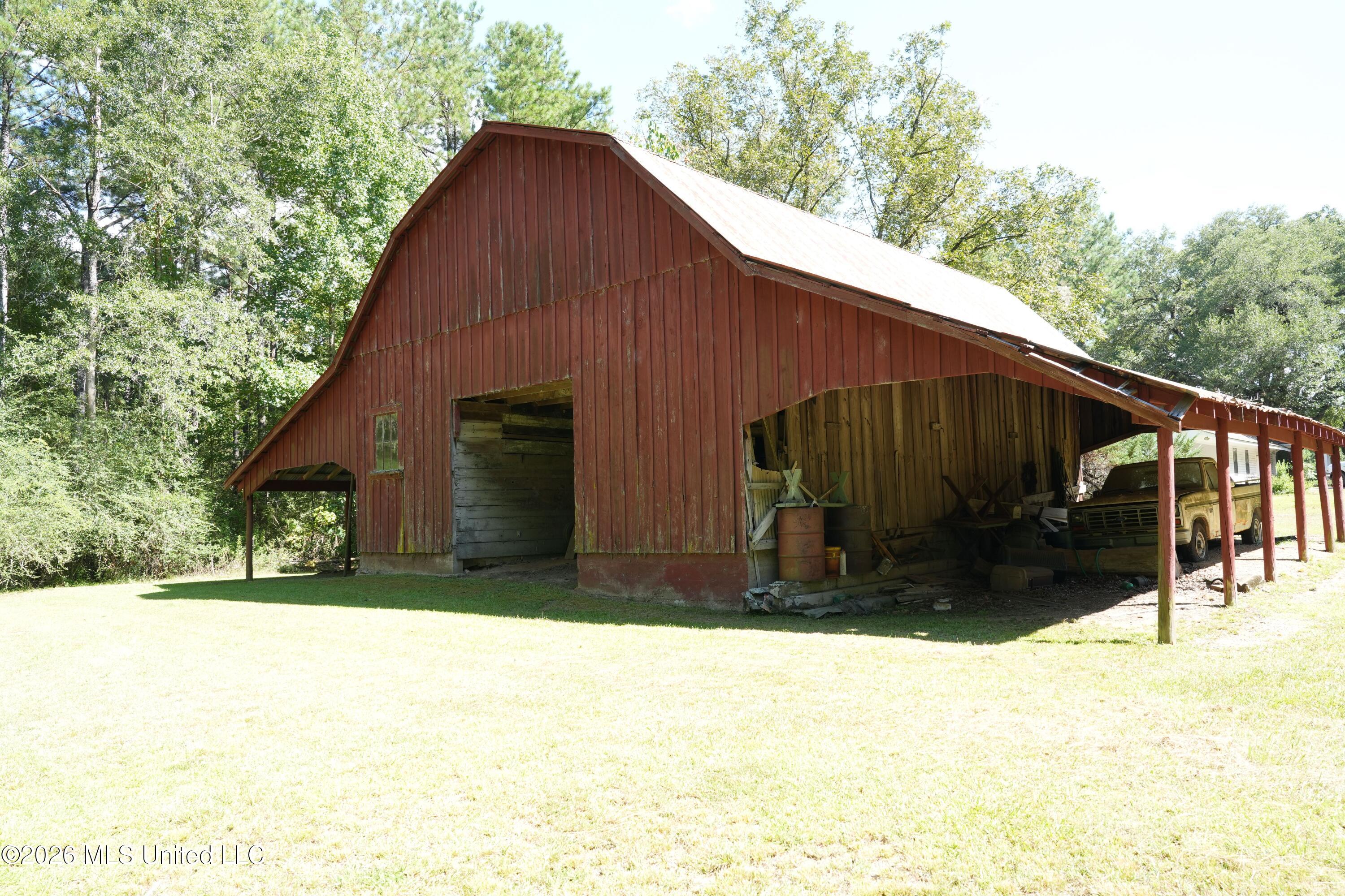 1140 Irene Road Property Photo 6