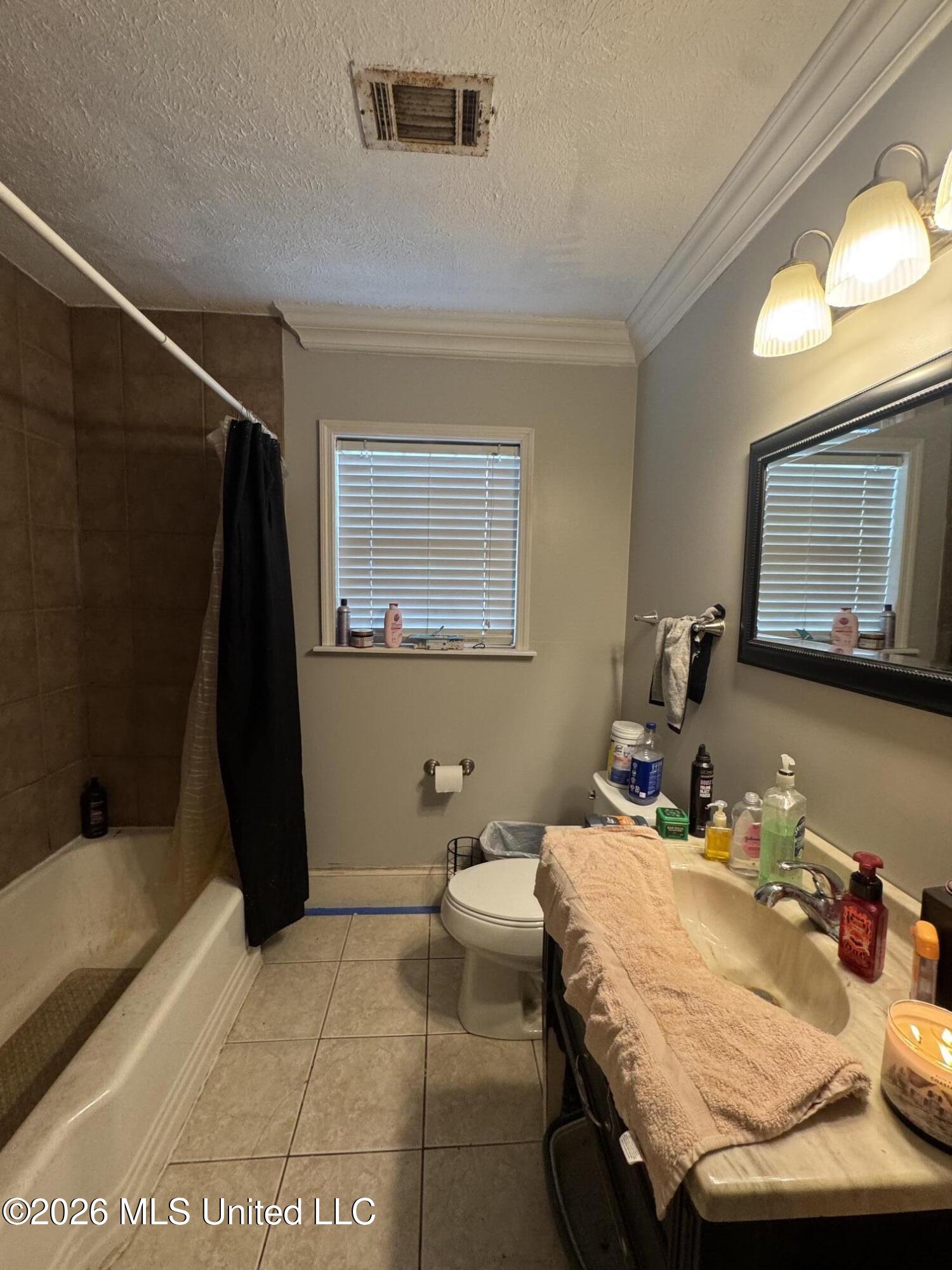 532 E Northside Drive Property Photo 6