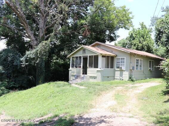 521 Rigby Street Property Photo 4