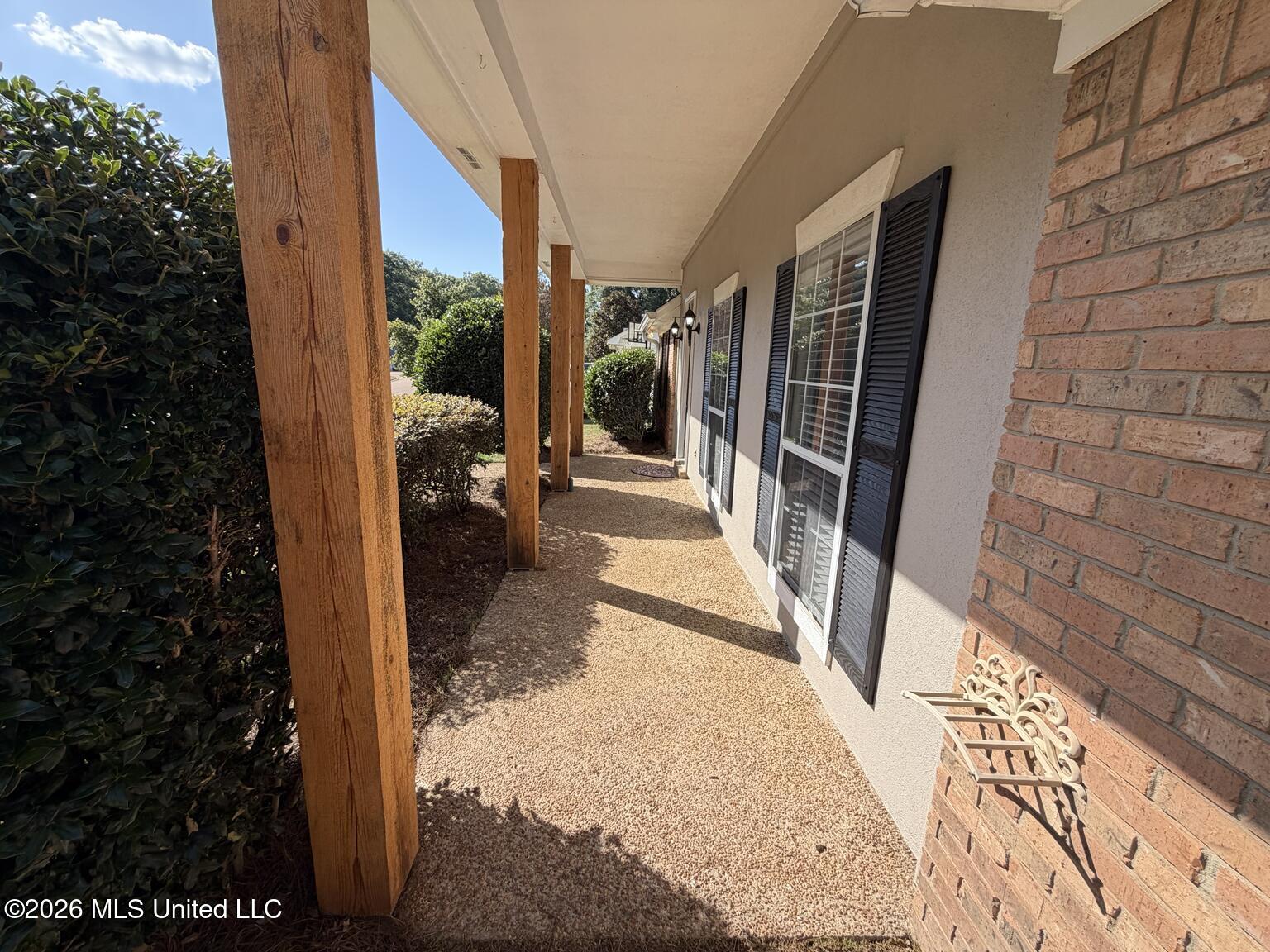 3060 Windwood Circle Property Photo 4