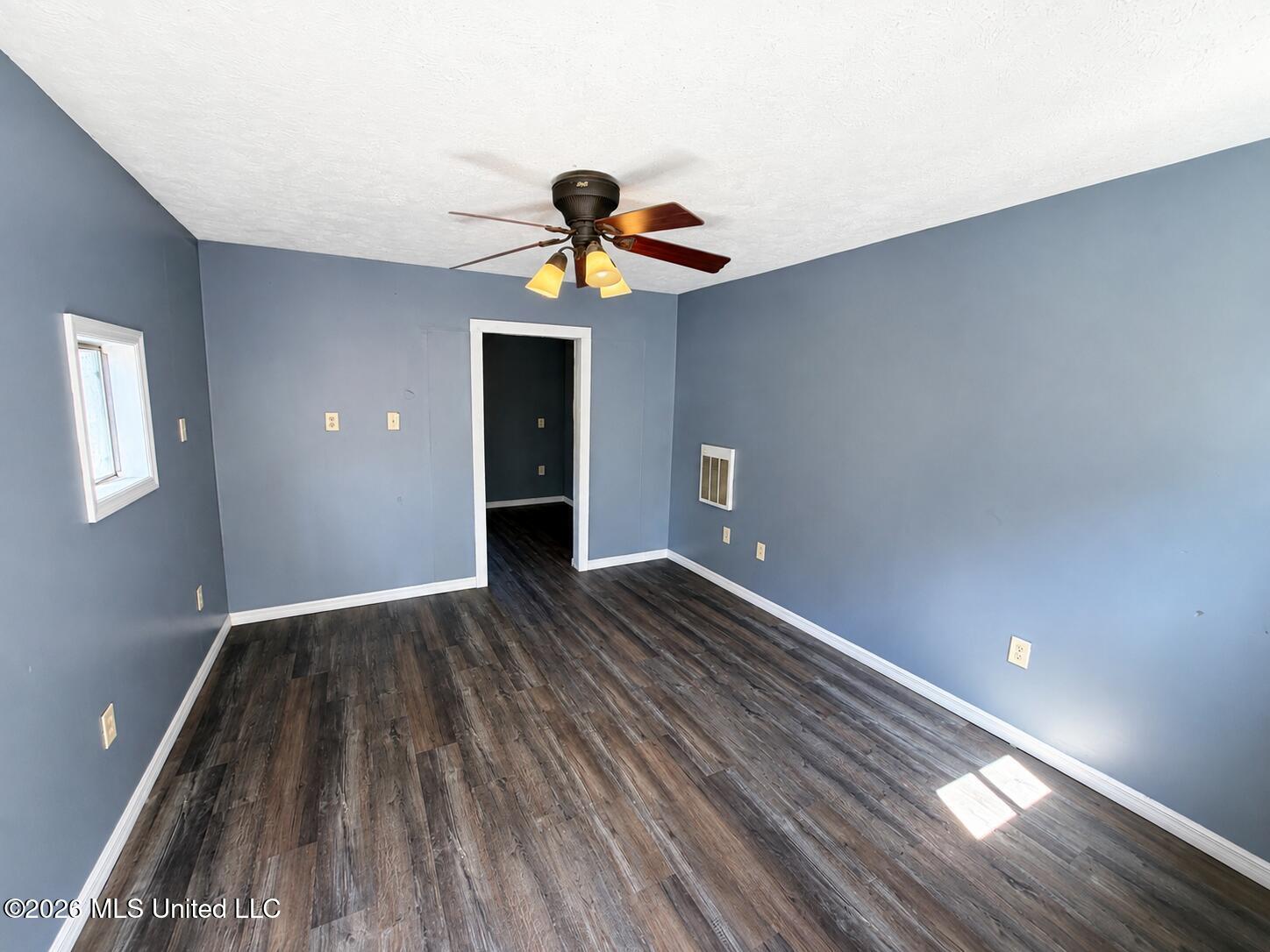 3060 Windwood Circle Property Photo 29