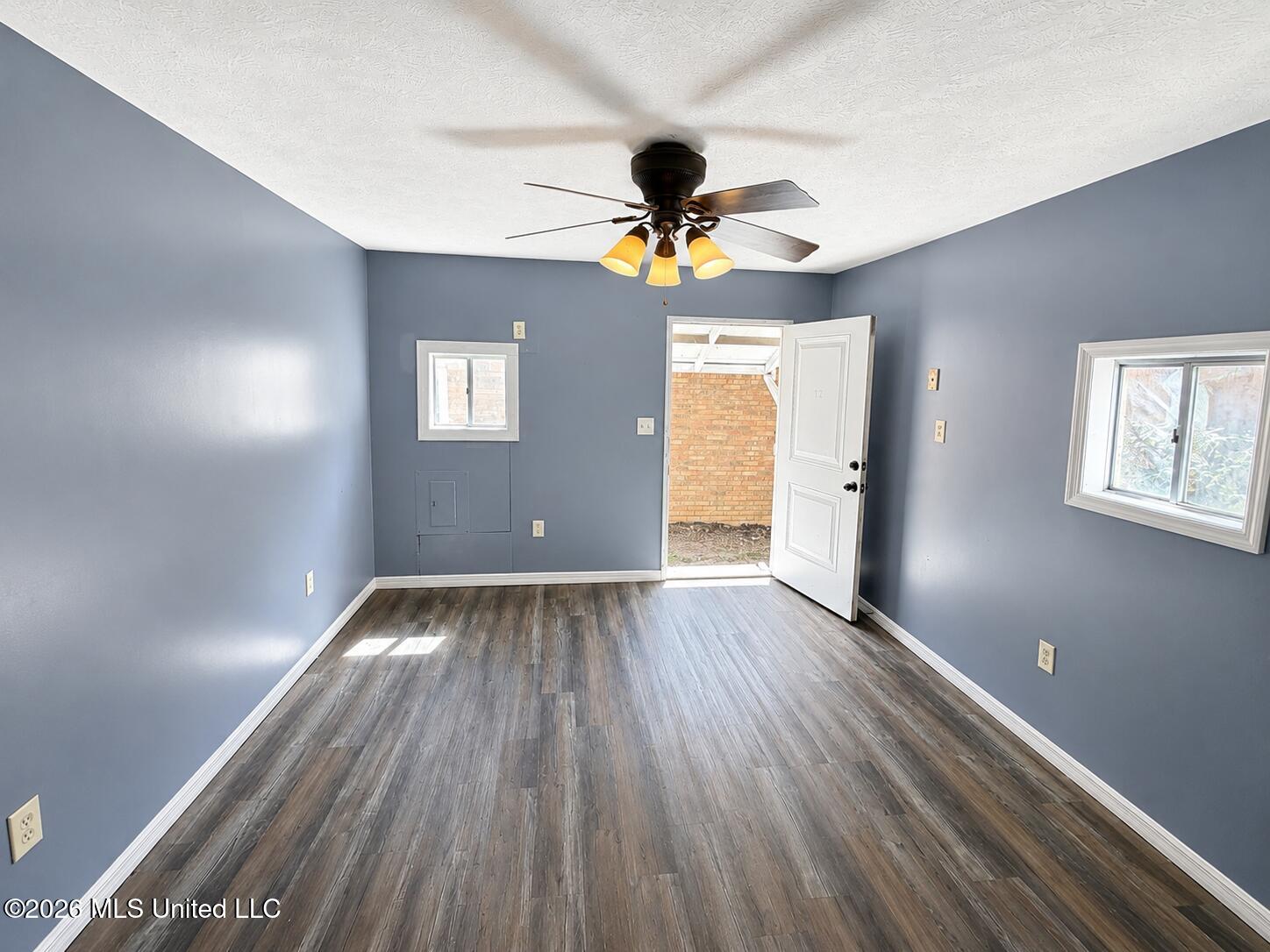 3060 Windwood Circle Property Photo 31