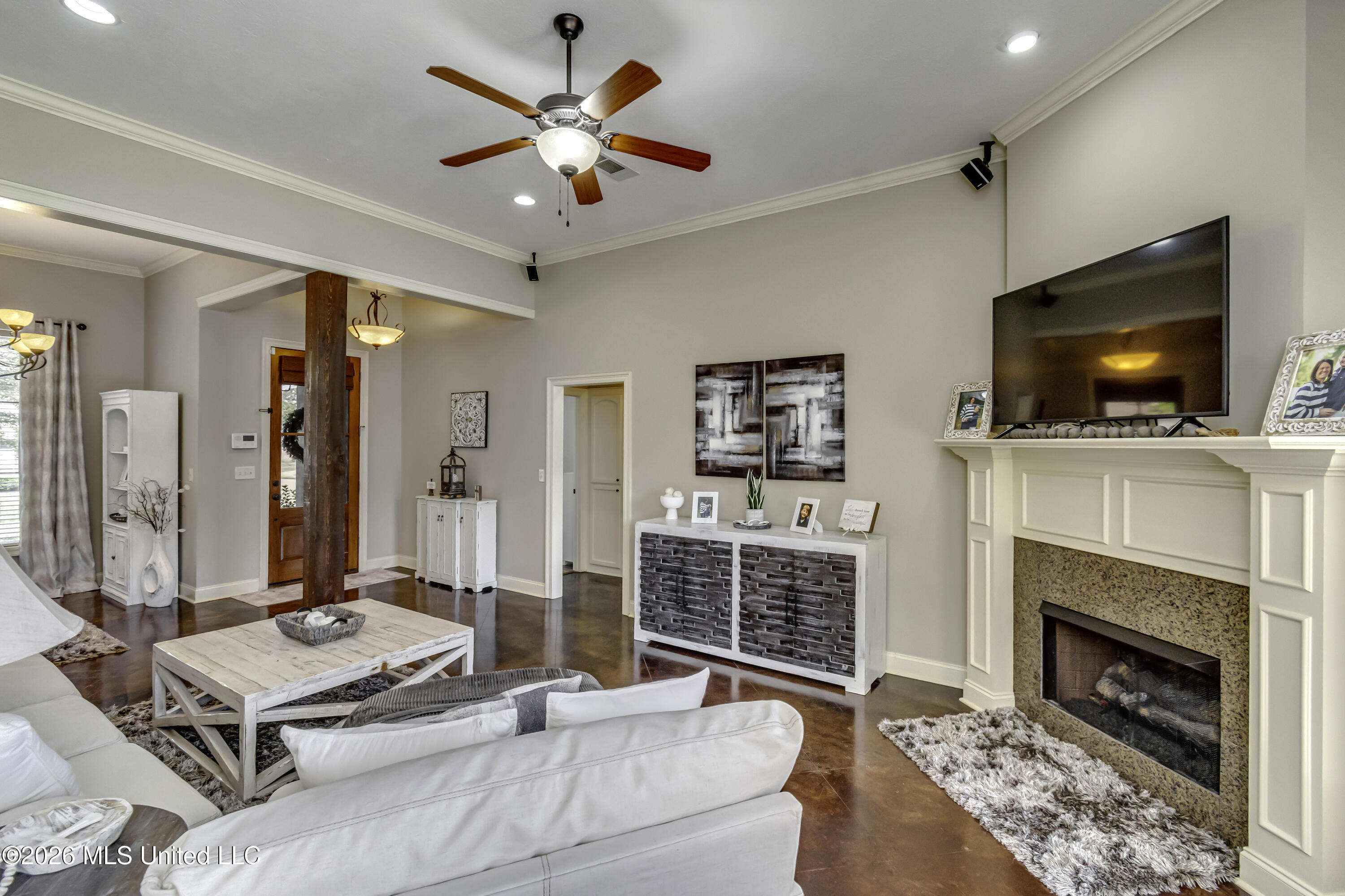 801 Windlass Cove Property Photo 14