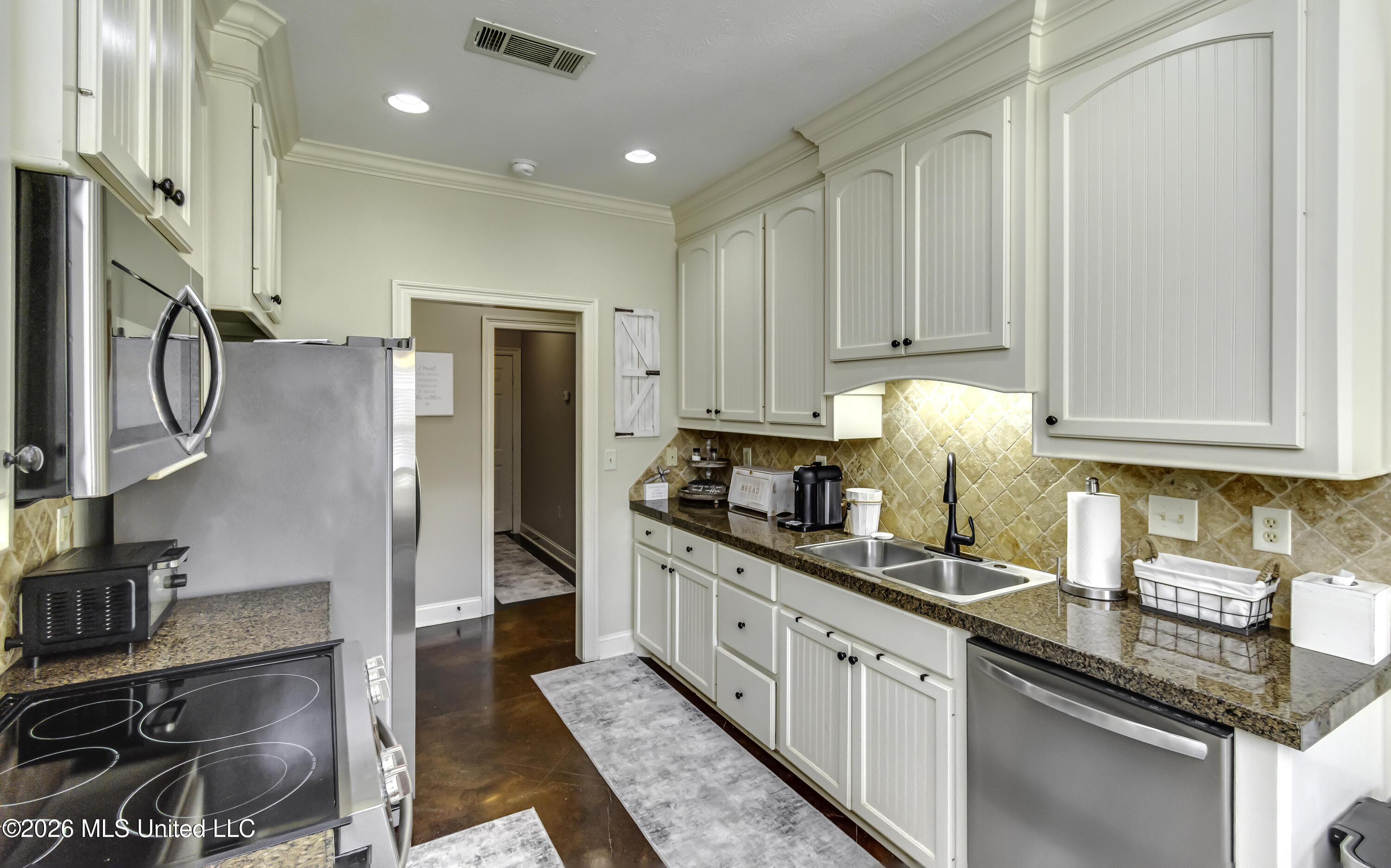 801 Windlass Cove Property Photo 19