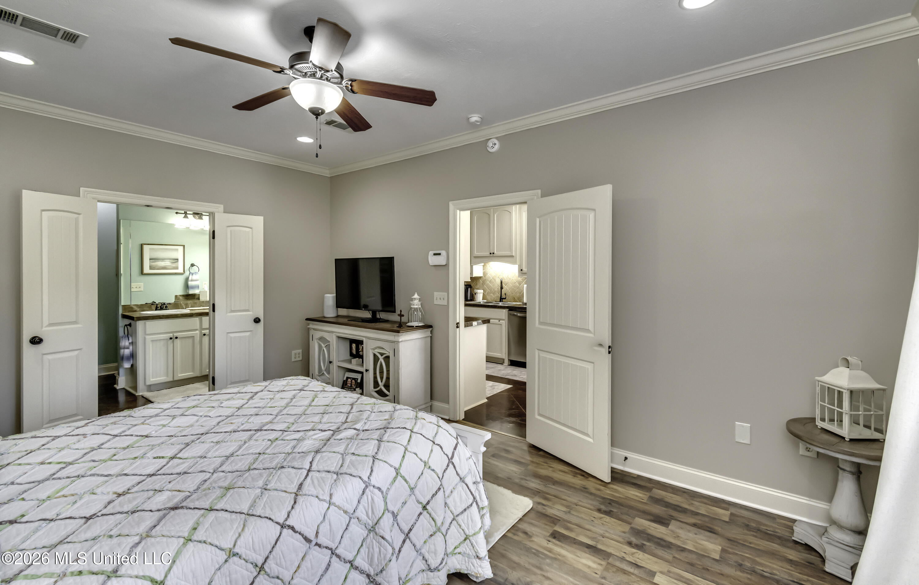 801 Windlass Cove Property Photo 39