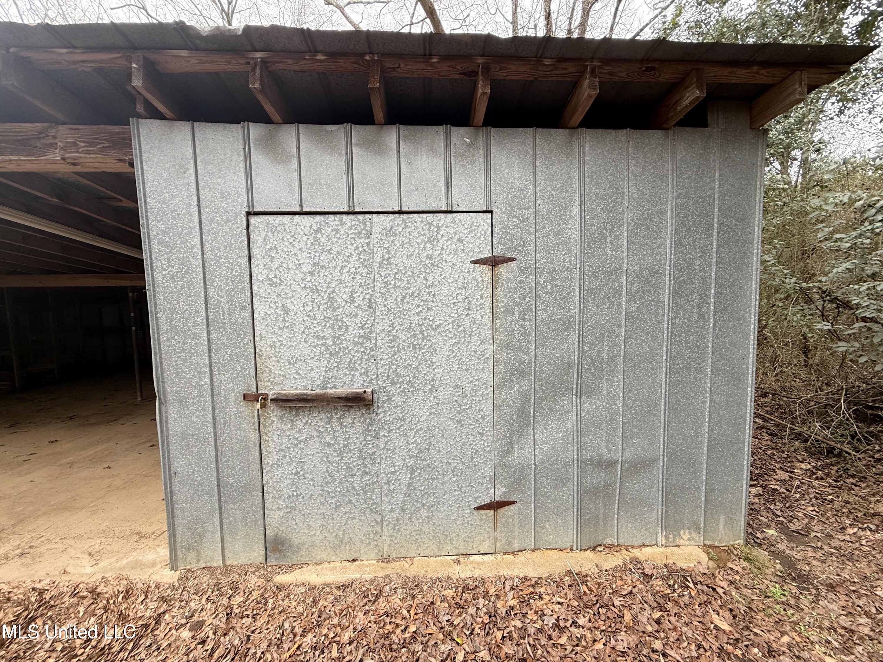 2849 Highway 51 Property Photo 18
