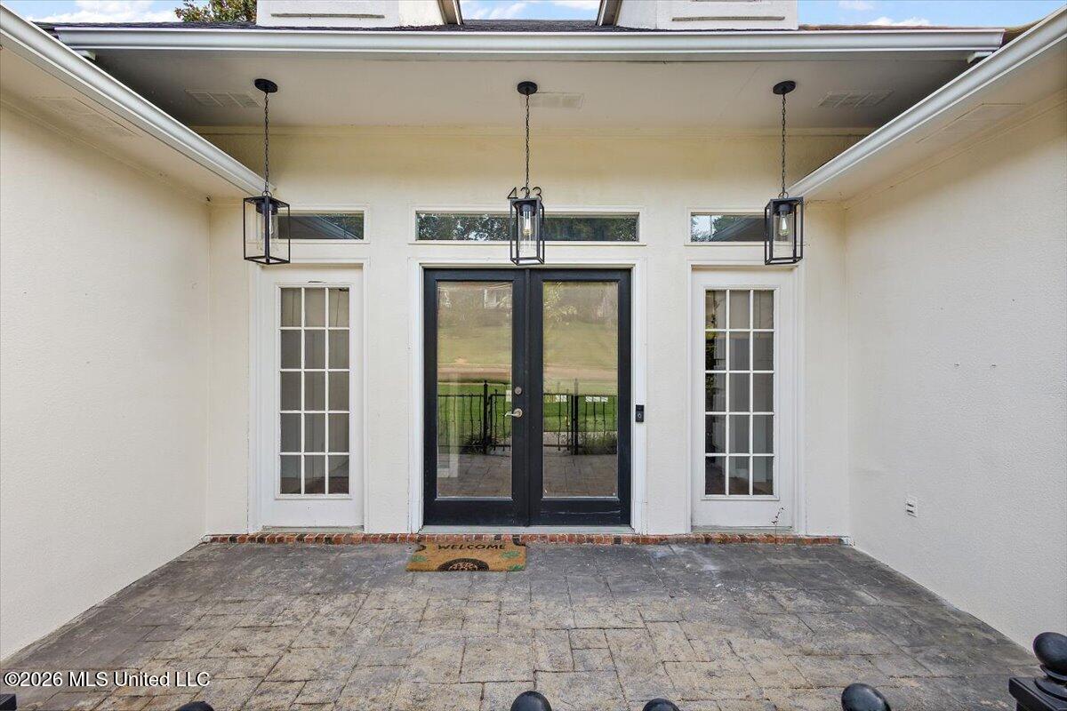 423 Woodlands Circle Property Photo 4