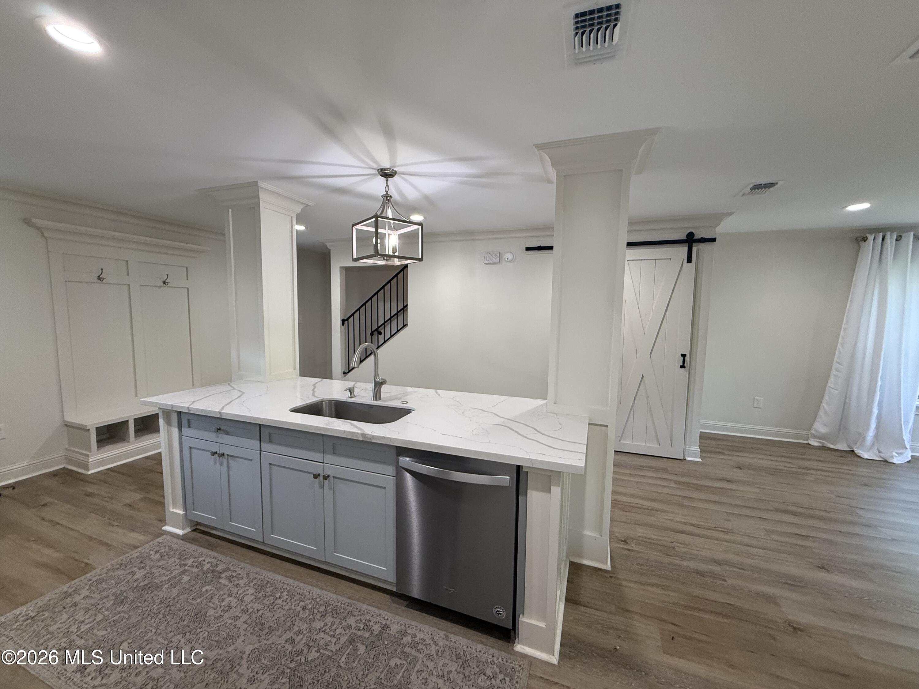 248 Highpoint Drive Property Photo 10