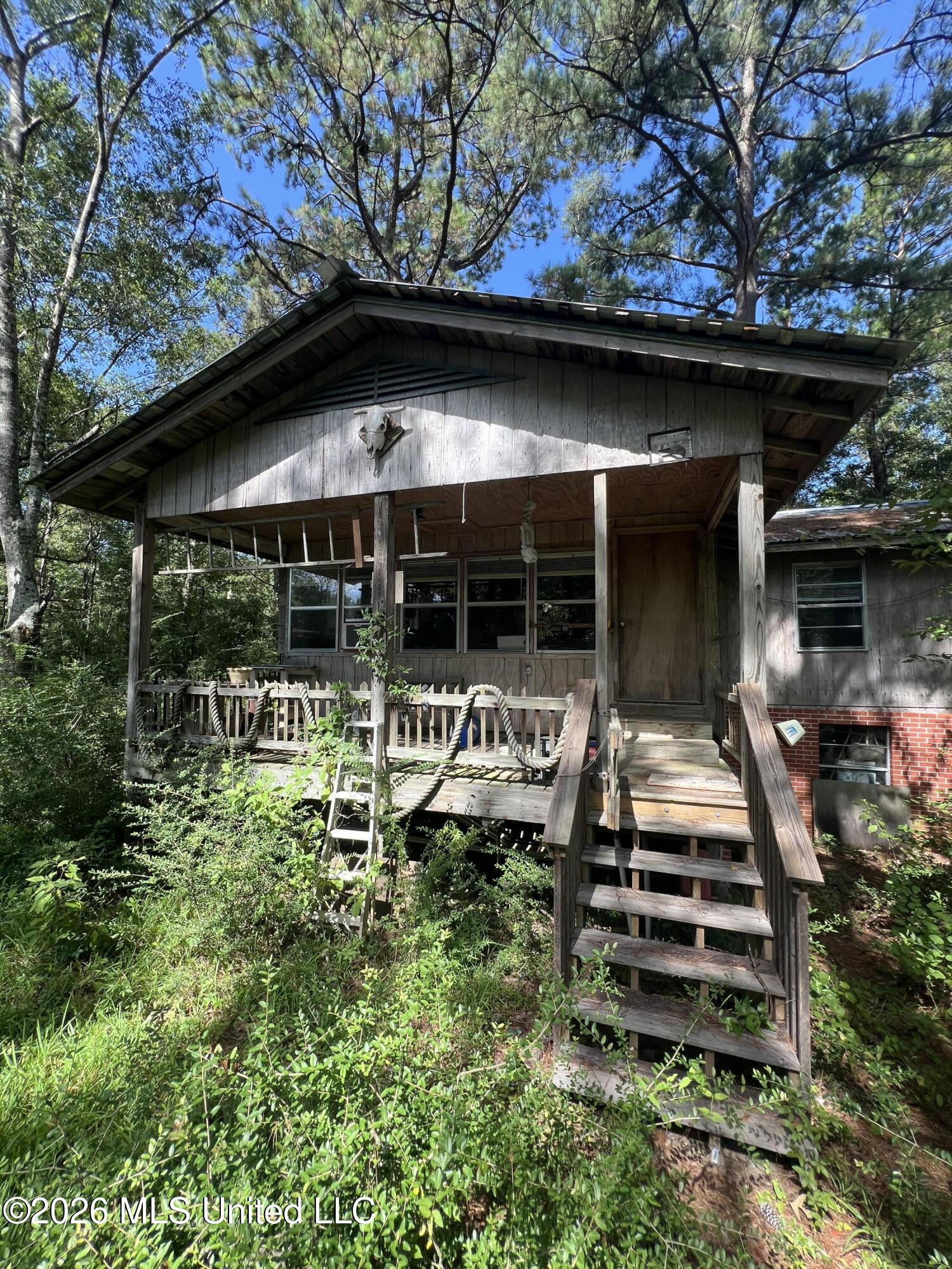 15546 Broadus Road Property Photo 6