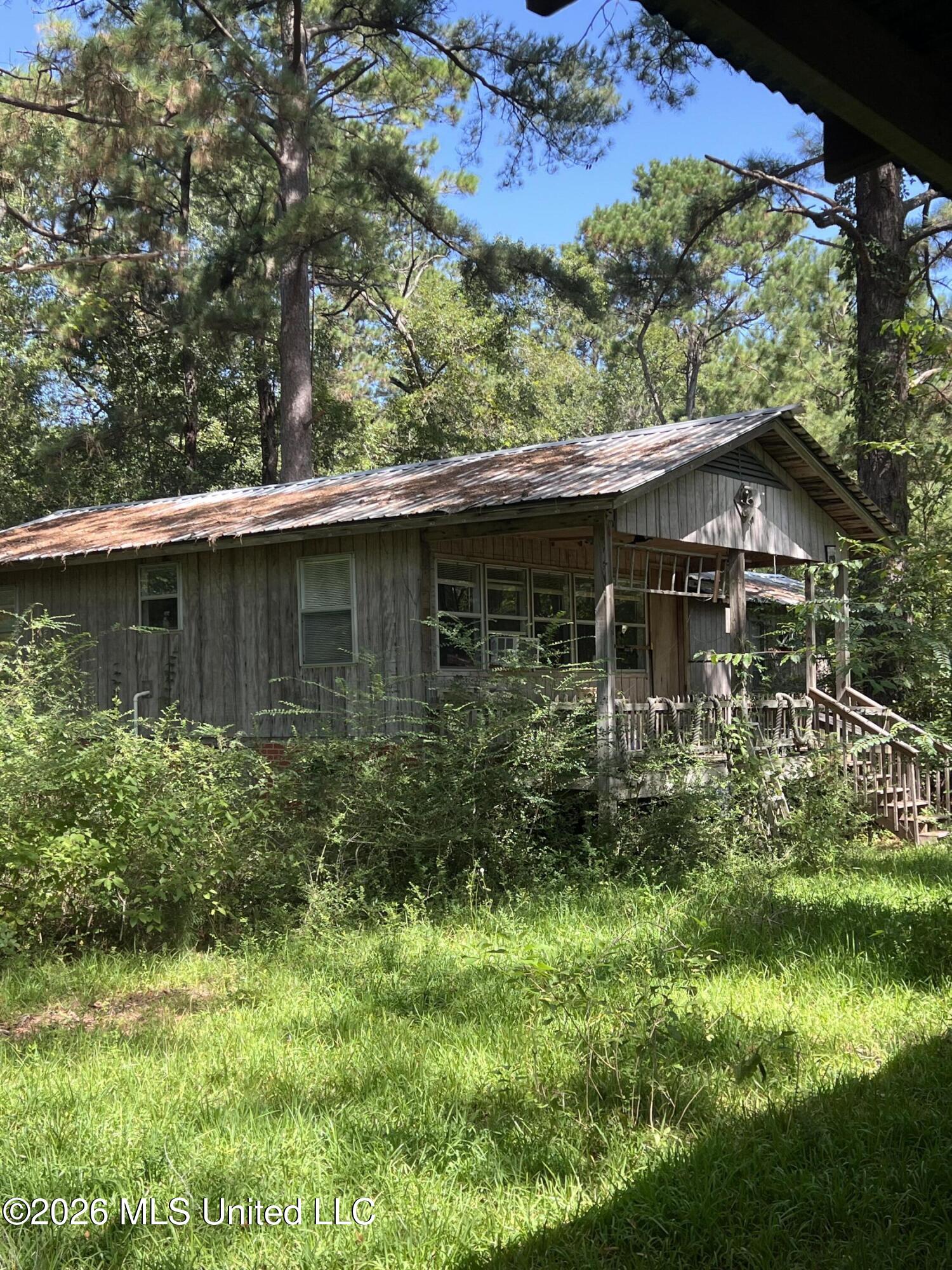 15546 Broadus Road Property Photo 14