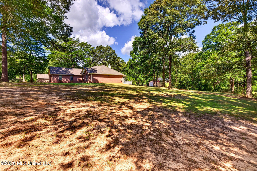 91 Cedar Wood Drive Property Photo 6