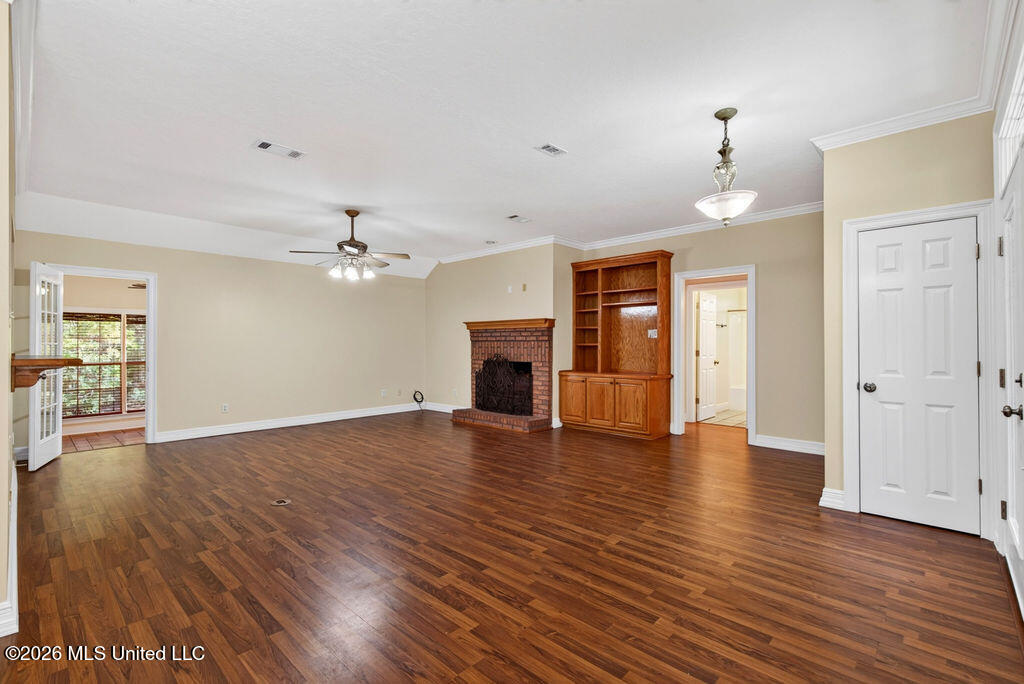 91 Cedar Wood Drive Property Photo 8