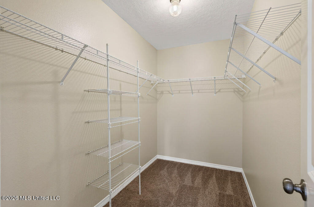 91 Cedar Wood Drive Property Photo 32