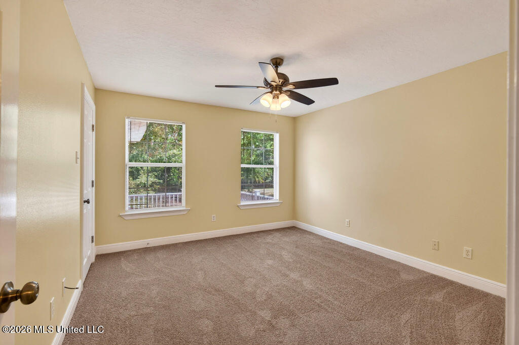 91 Cedar Wood Drive Property Photo 34