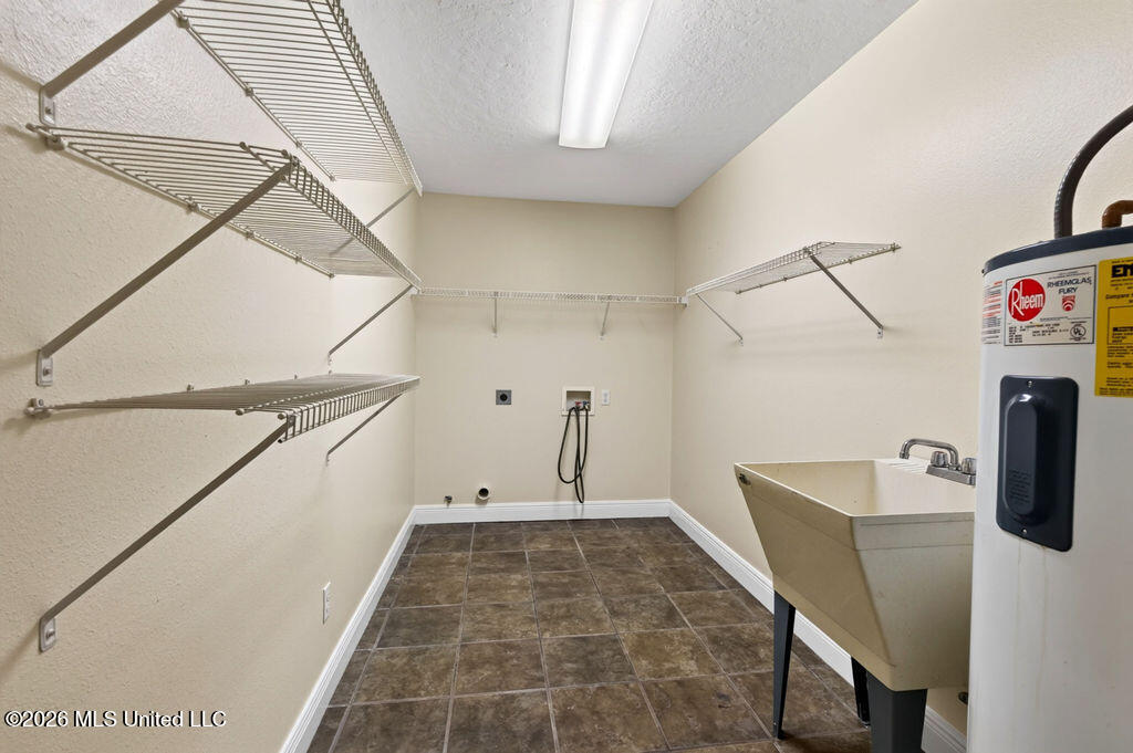 91 Cedar Wood Drive Property Photo 36