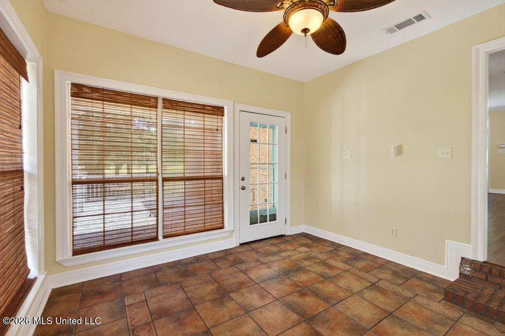 91 Cedar Wood Drive Property Photo 38