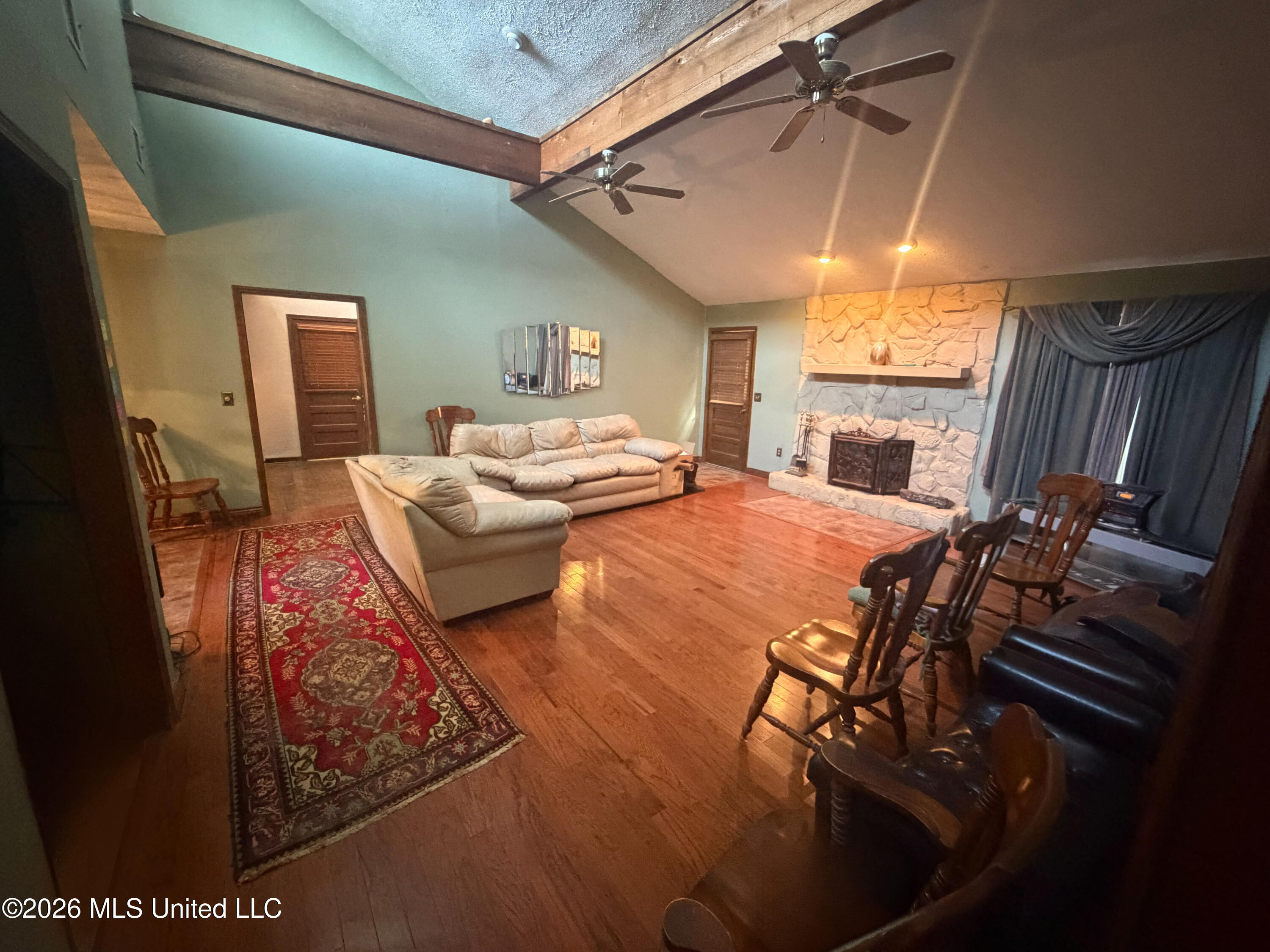 328 S Longmeadow Court Property Photo 8