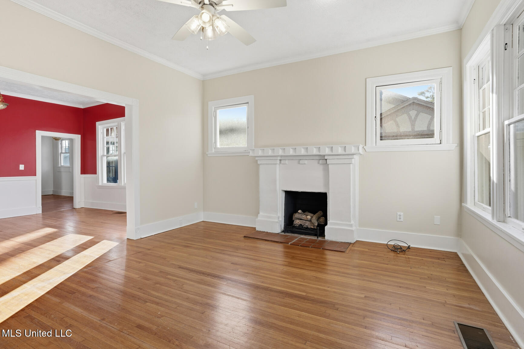 801 Arlington Street Property Photo 6