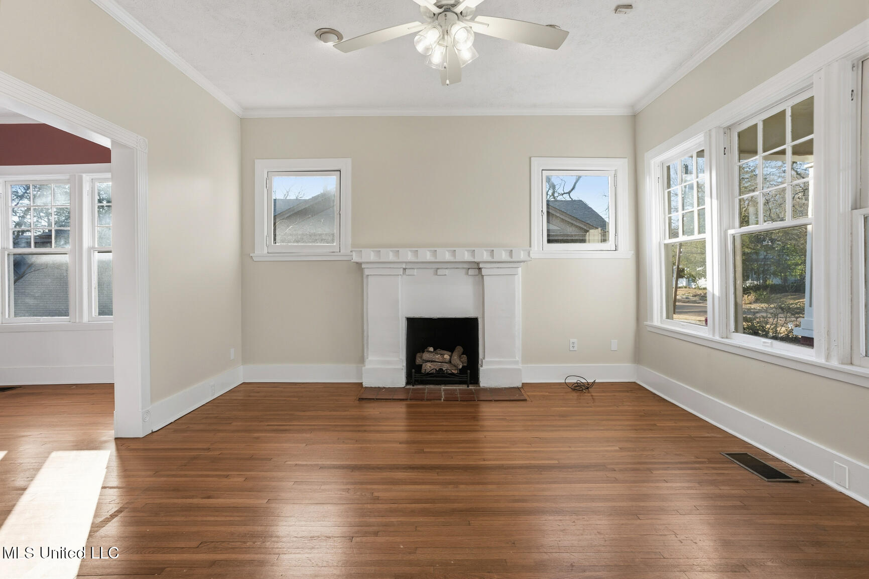 801 Arlington Street Property Photo 7