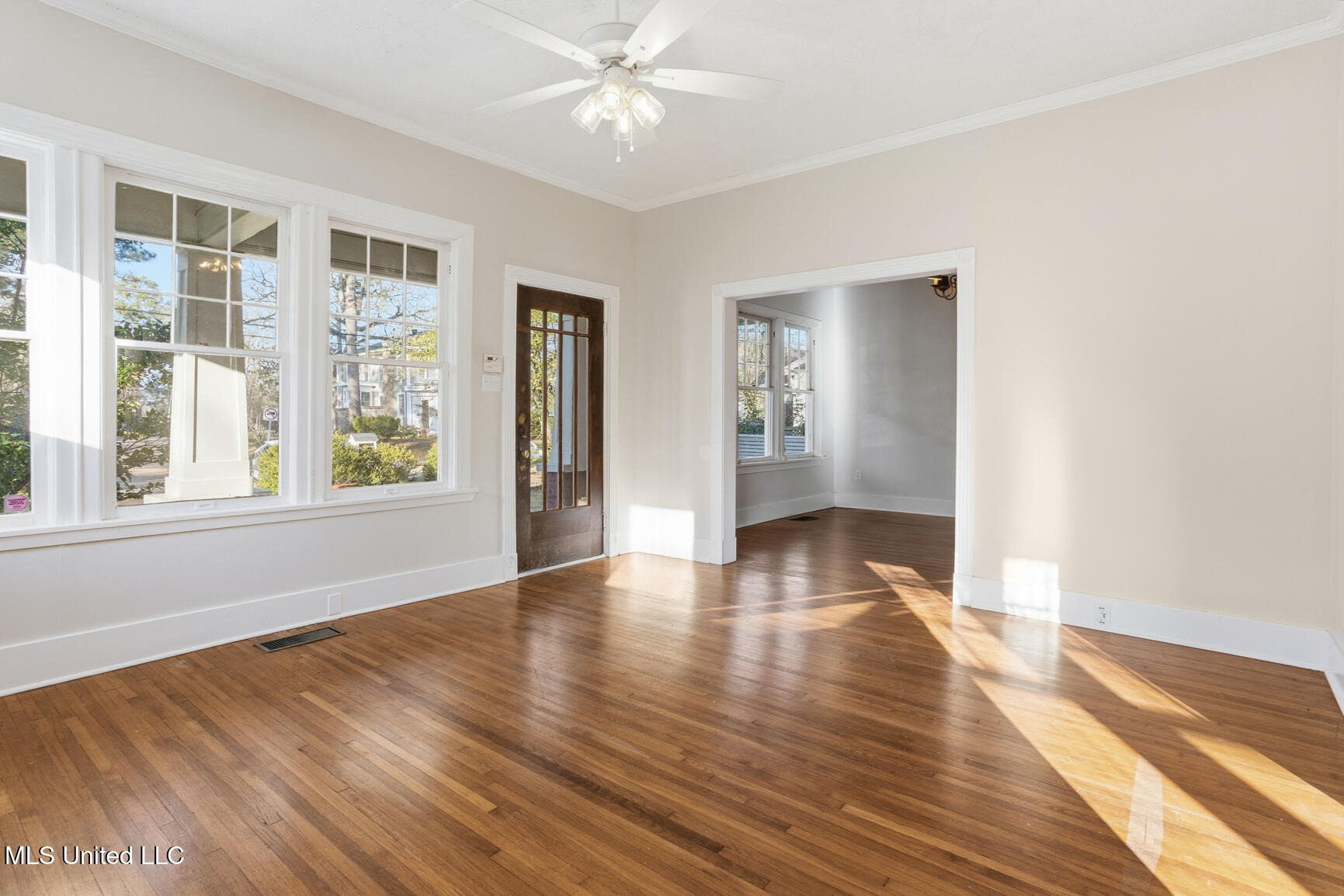 801 Arlington Street Property Photo 8