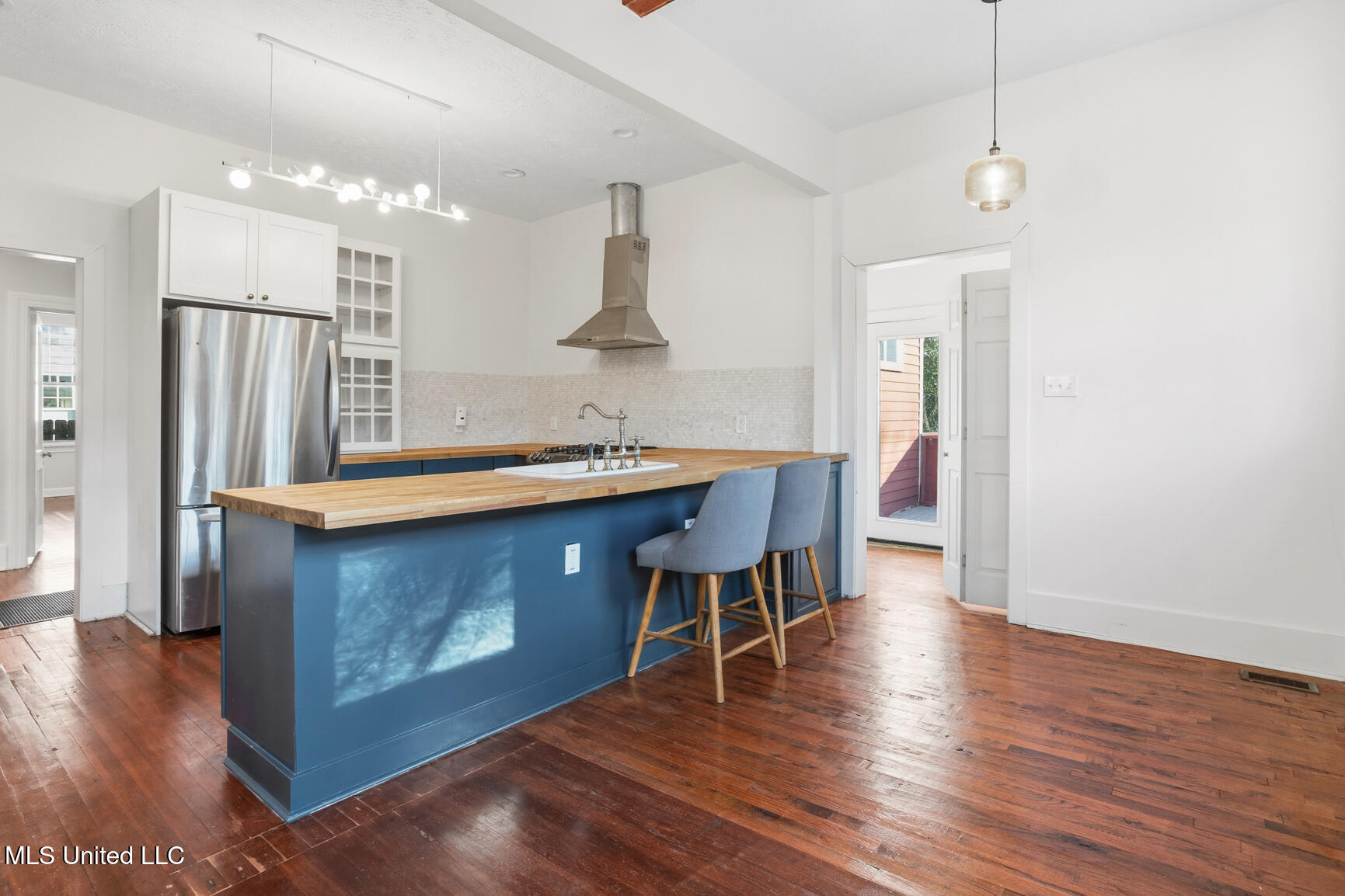 801 Arlington Street Property Photo 16