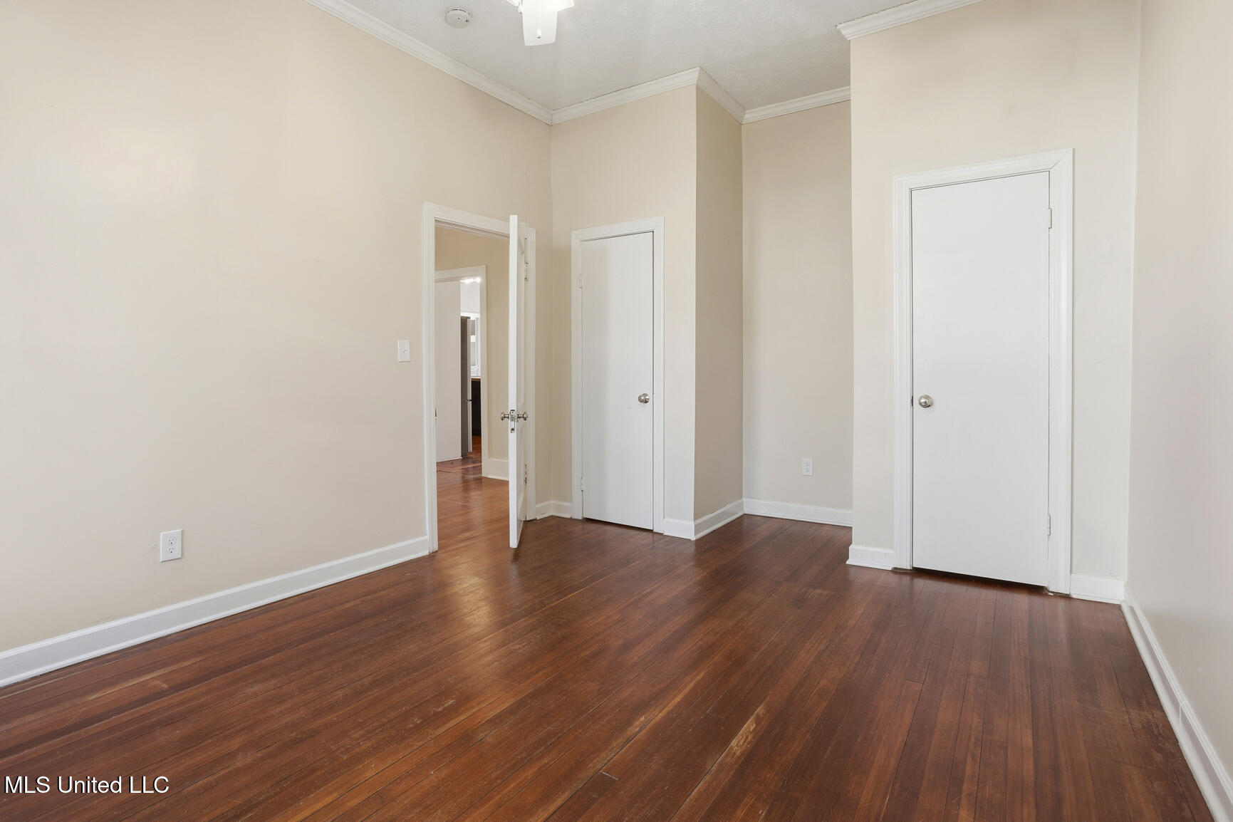 801 Arlington Street Property Photo 25