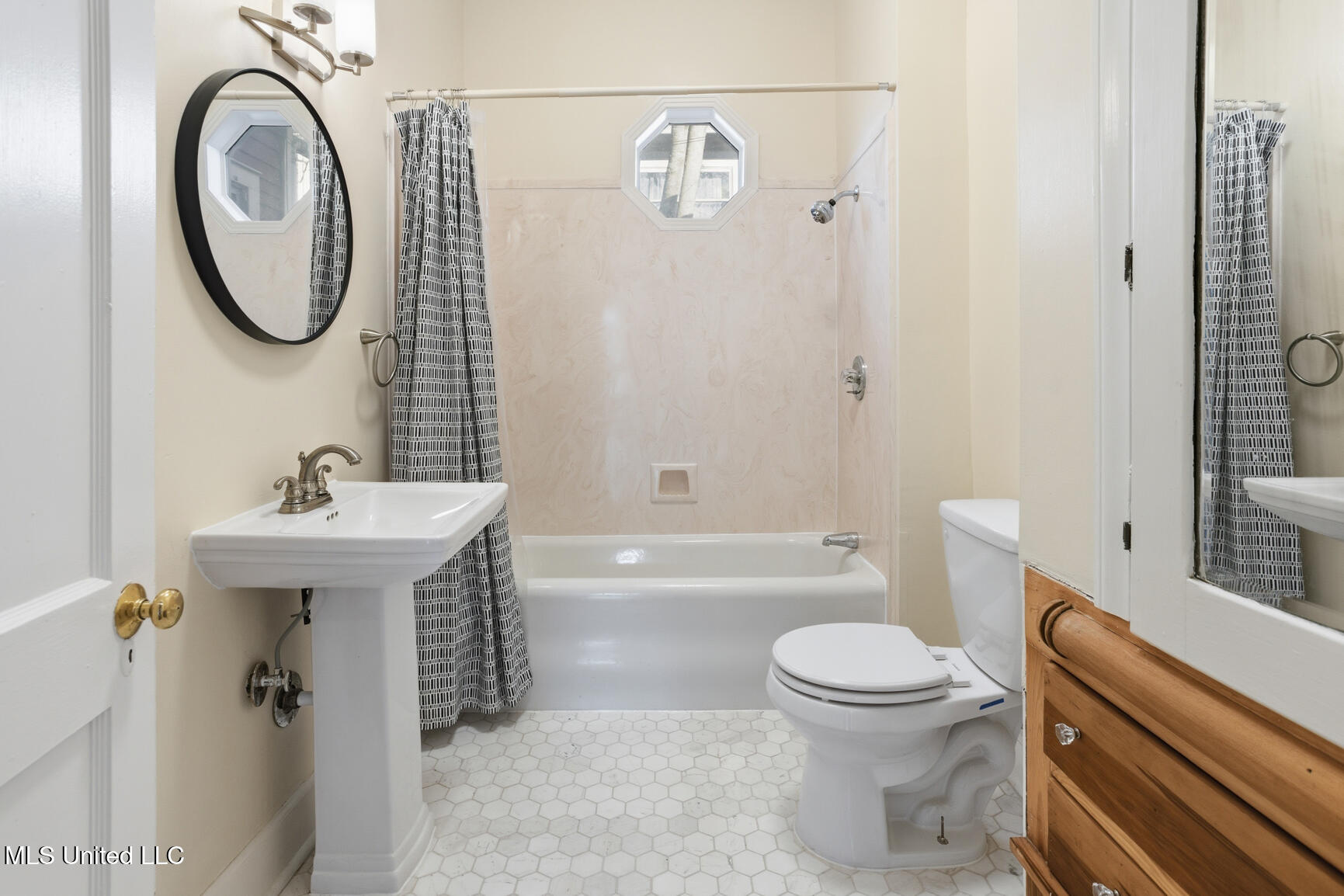 801 Arlington Street Property Photo 27