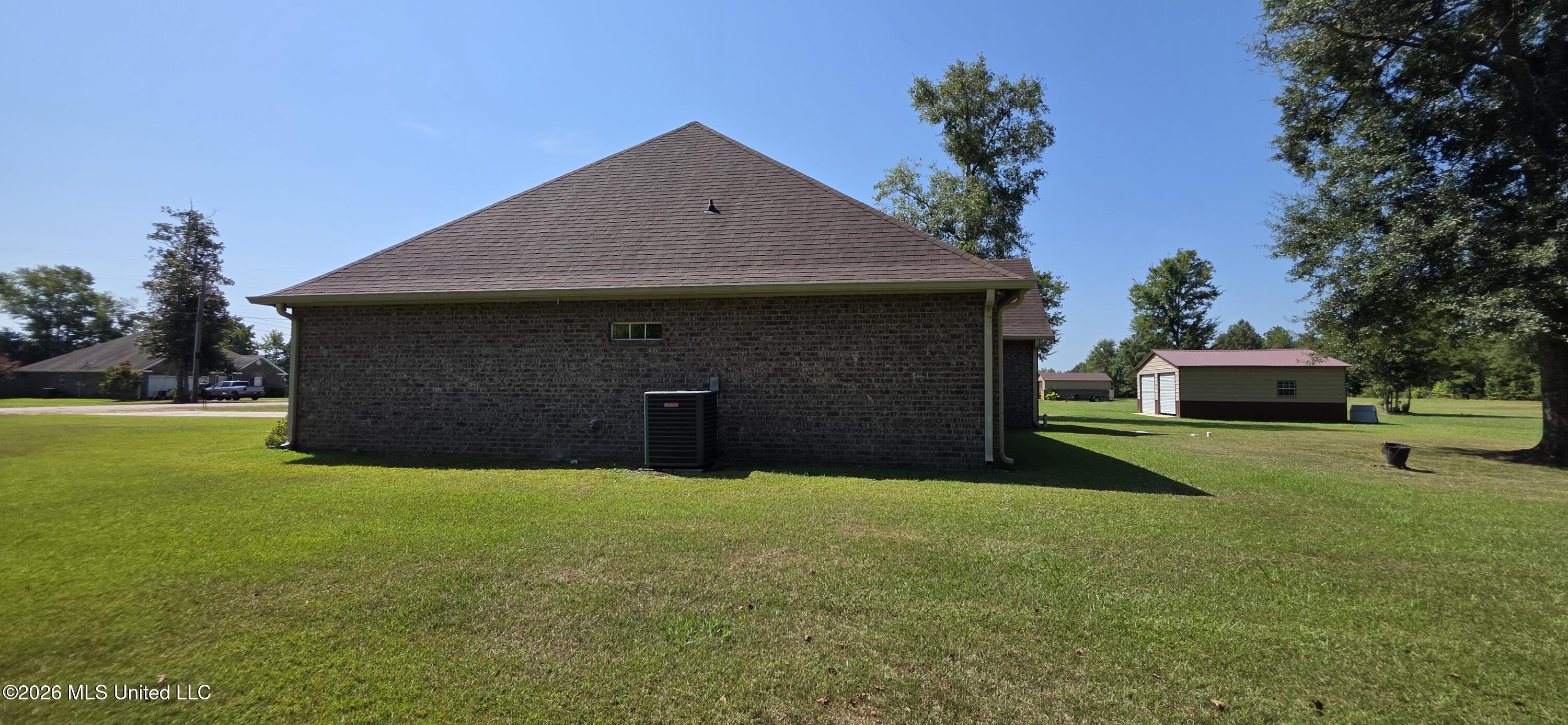 1010 Mindy Lane Property Photo 3