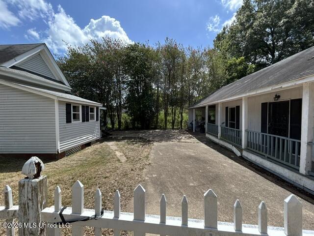 200 Magnolia Street Property Photo 7