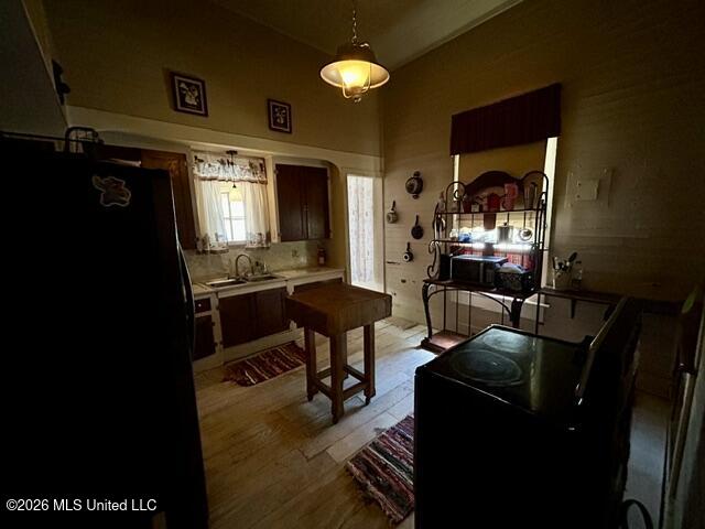 200 Magnolia Street Property Photo 22
