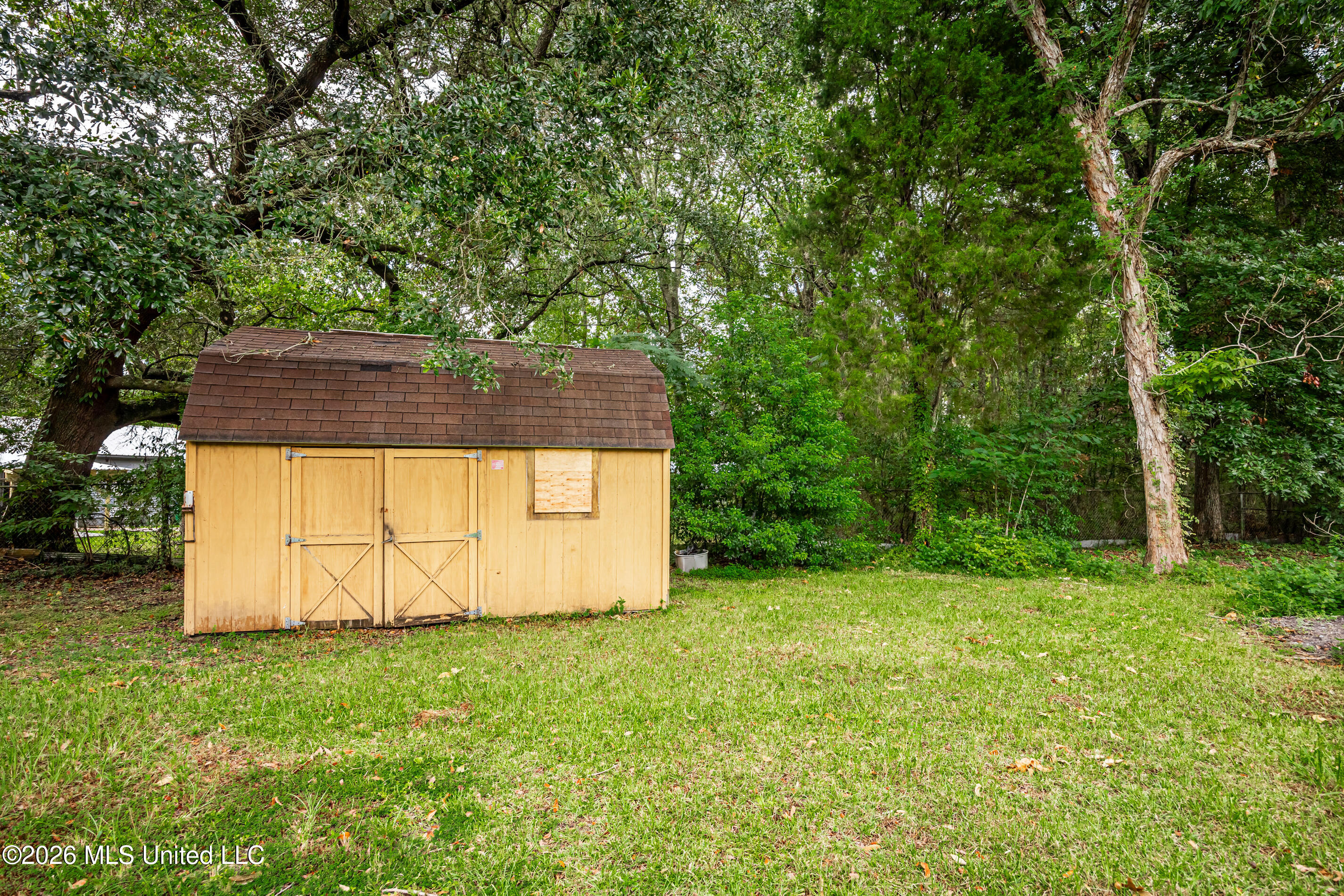 3036 Woodlawn Avenue Property Photo 33