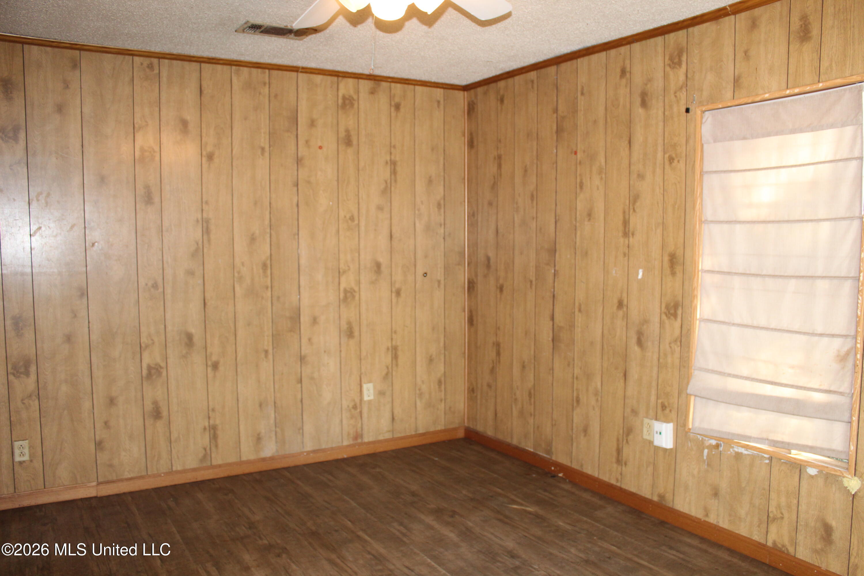 2010 12th Street Property Photo 2