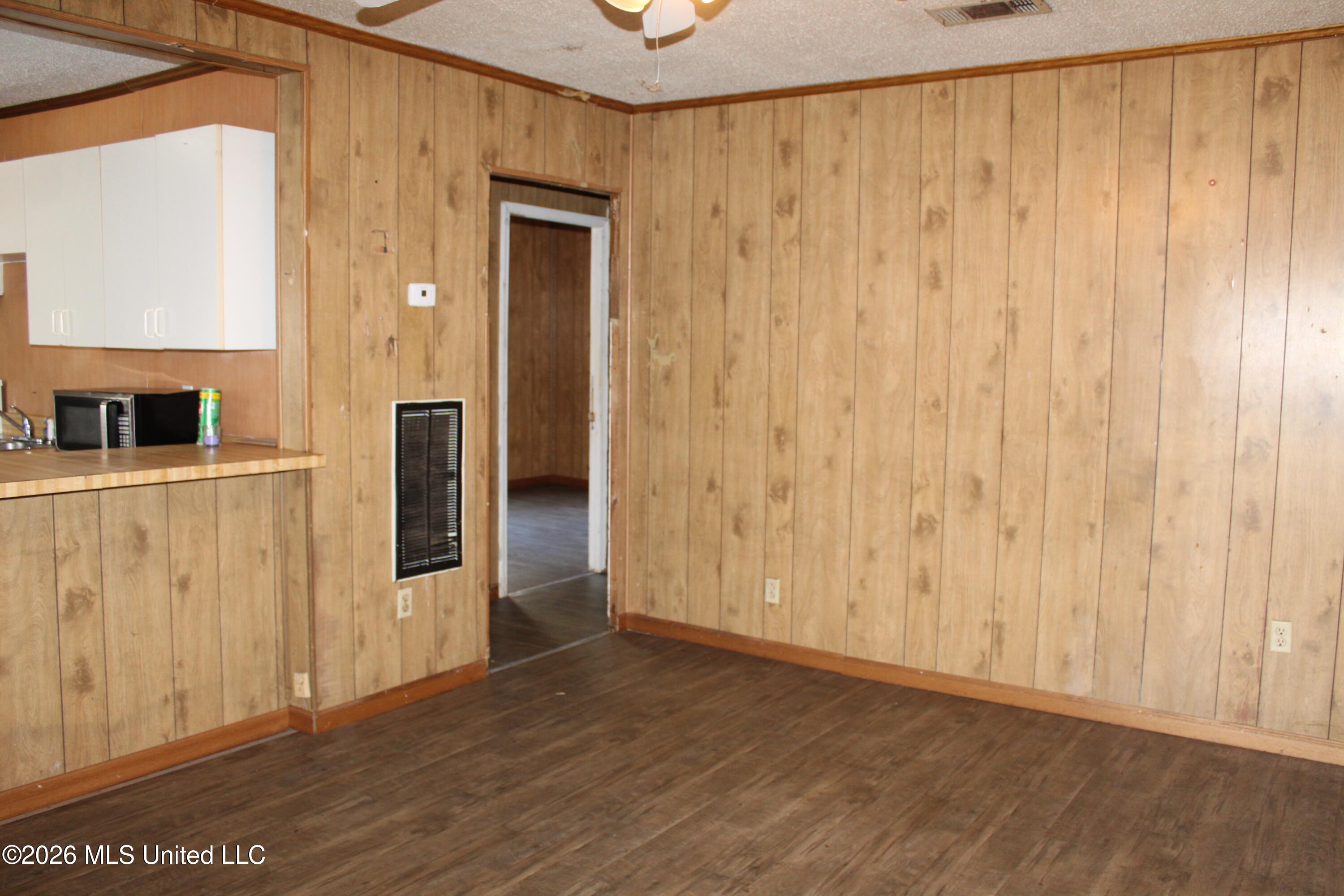 2010 12th Street Property Photo 3