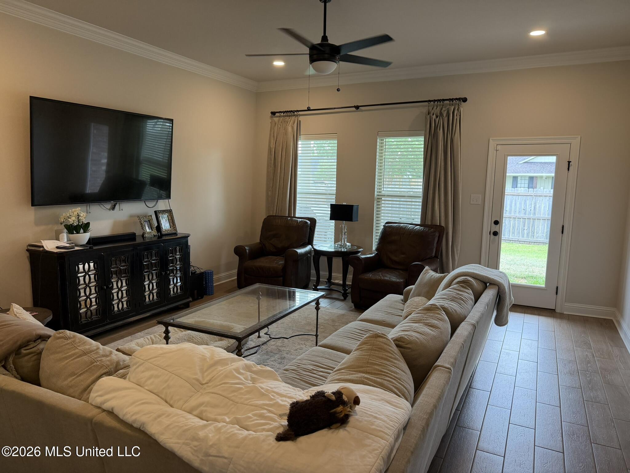 857 Ahoy Drive Property Photo 5
