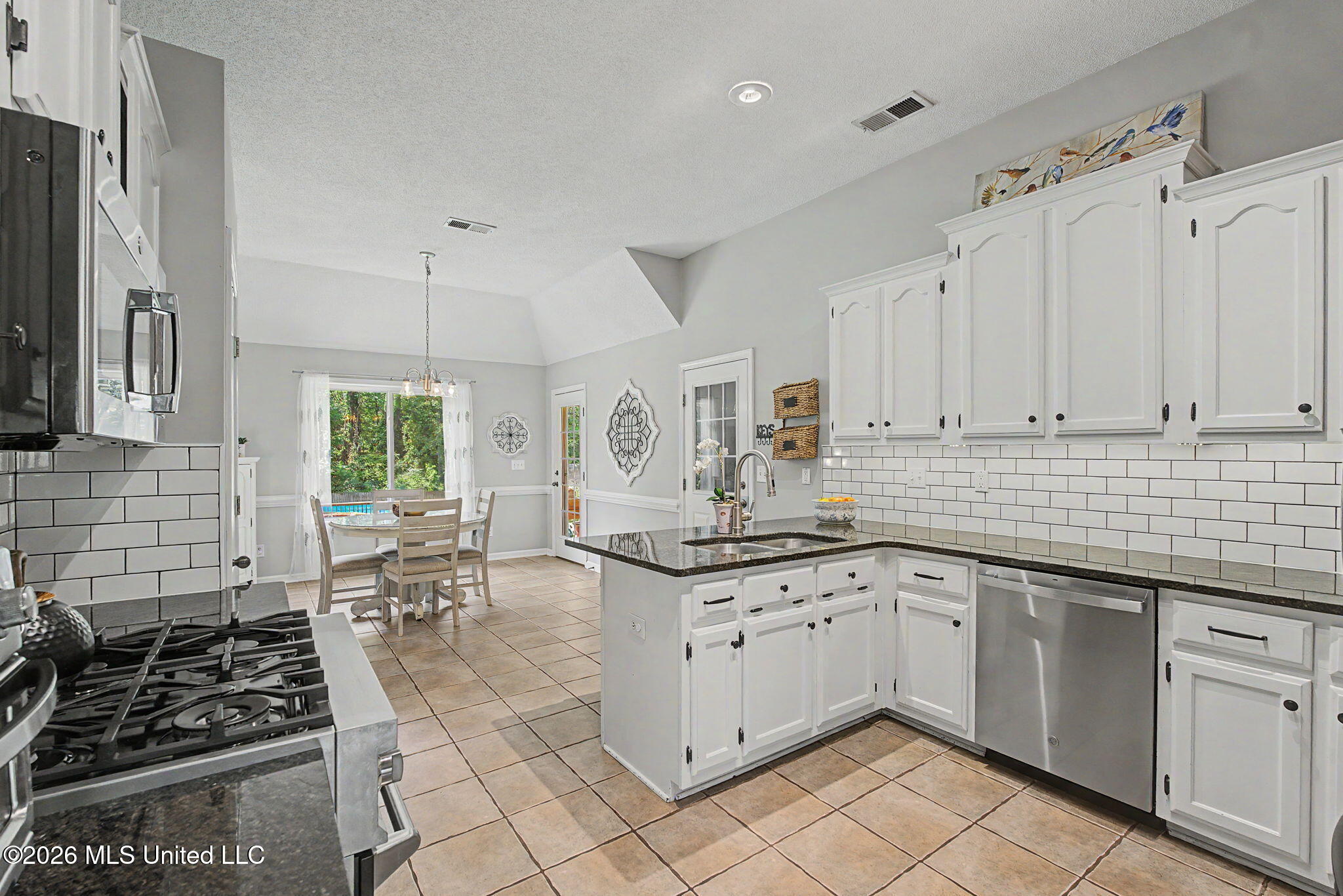 5729 Marlin Place Property Photo 3