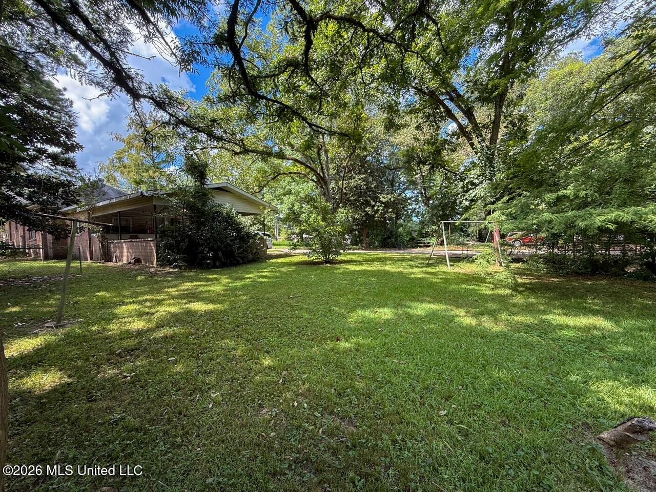 703 Avenue E Property Photo 18