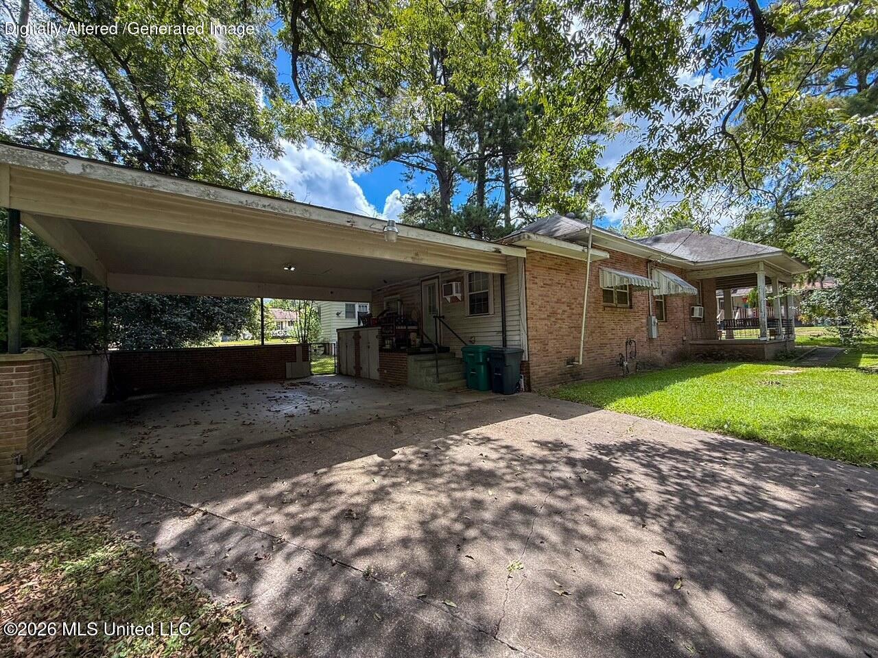 703 Avenue E Property Photo 21