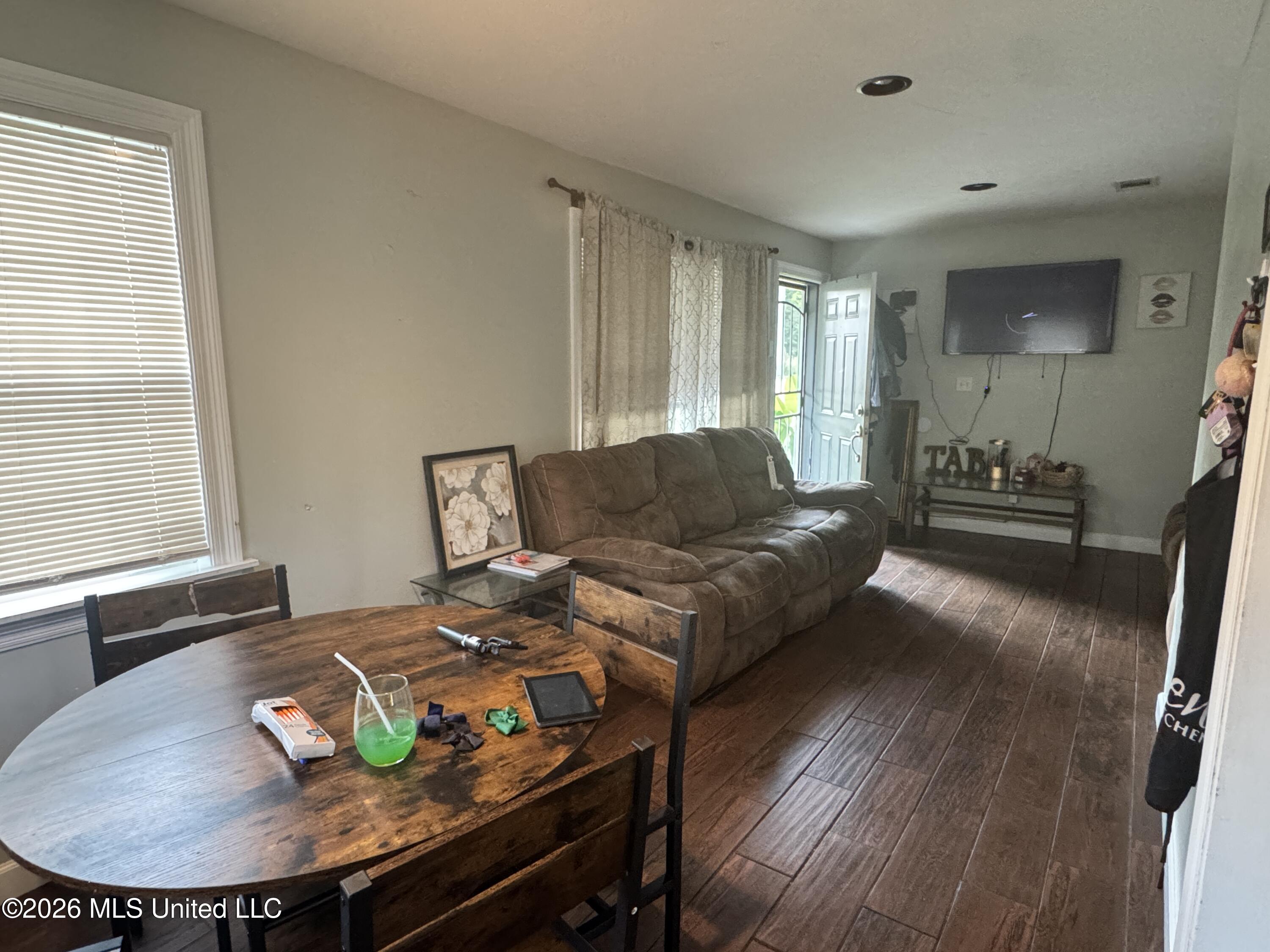 3622 Bailey Avenue Property Photo 8