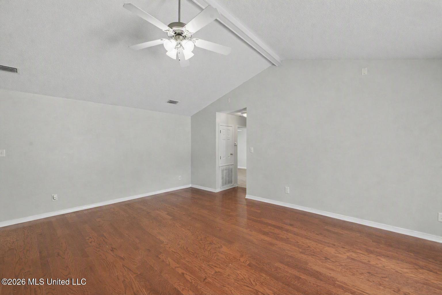 204 A Bonnett Lane Property Photo 6
