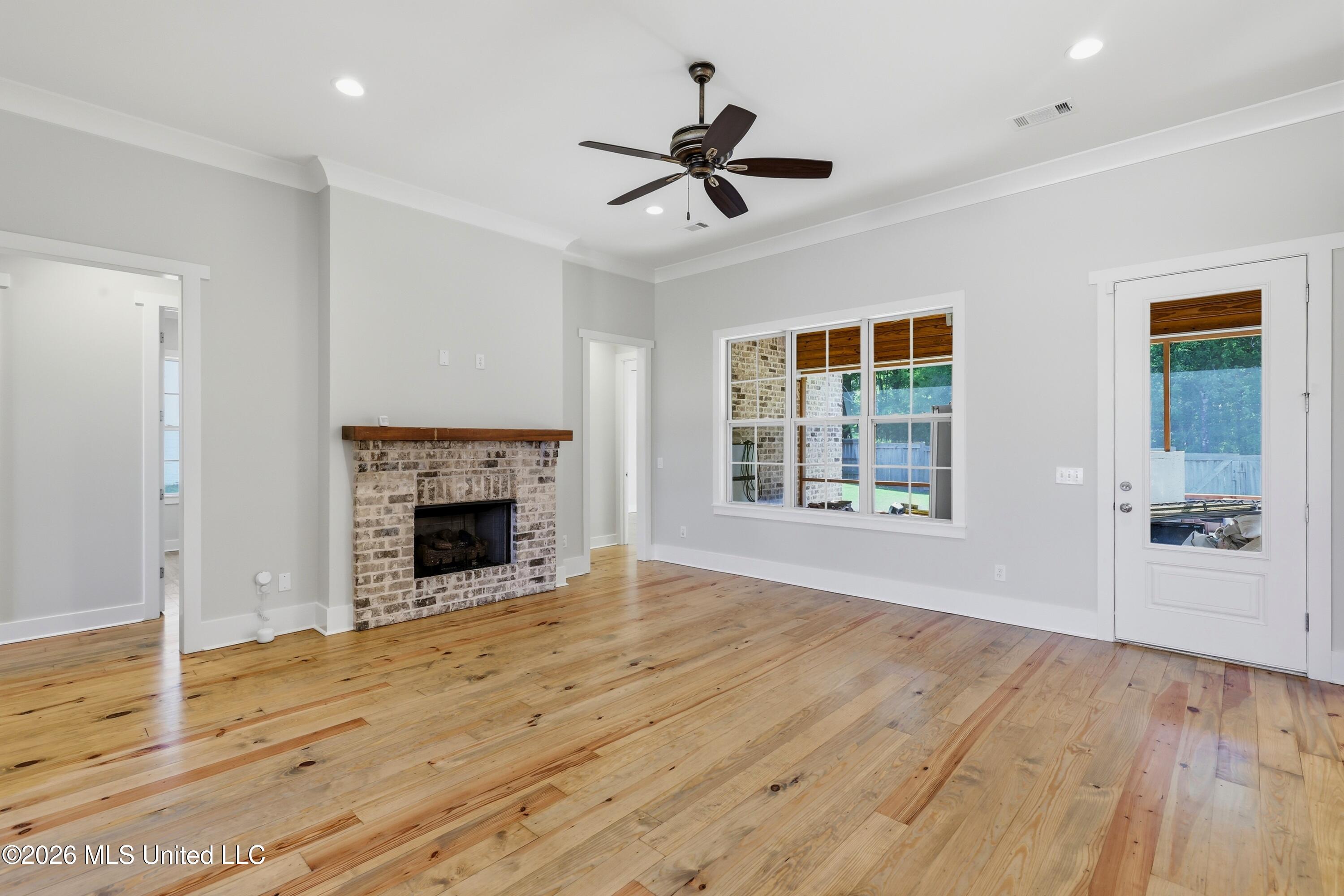 151 Camden Lake Drive Property Photo 9
