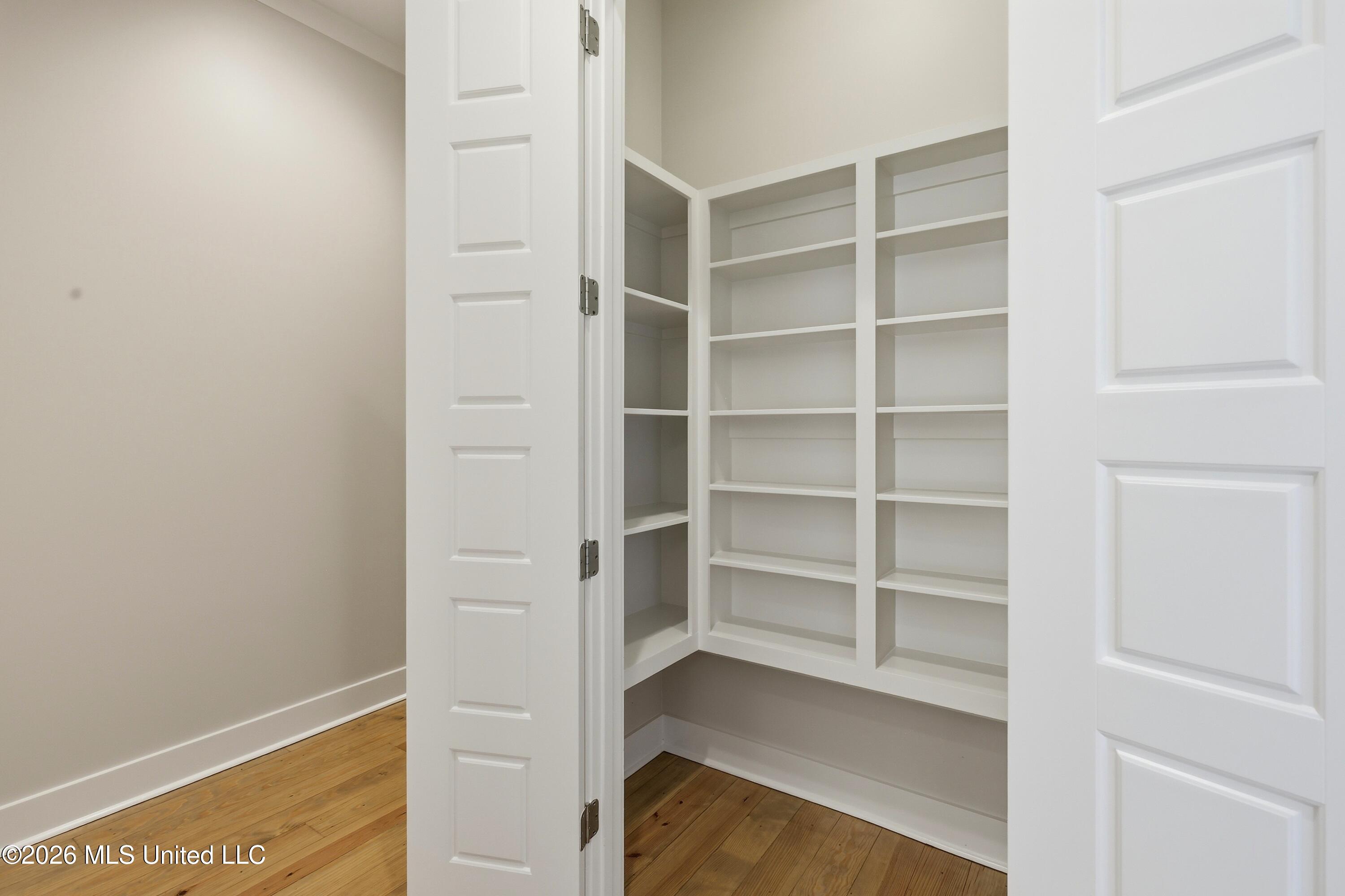 151 Camden Lake Drive Property Photo 23
