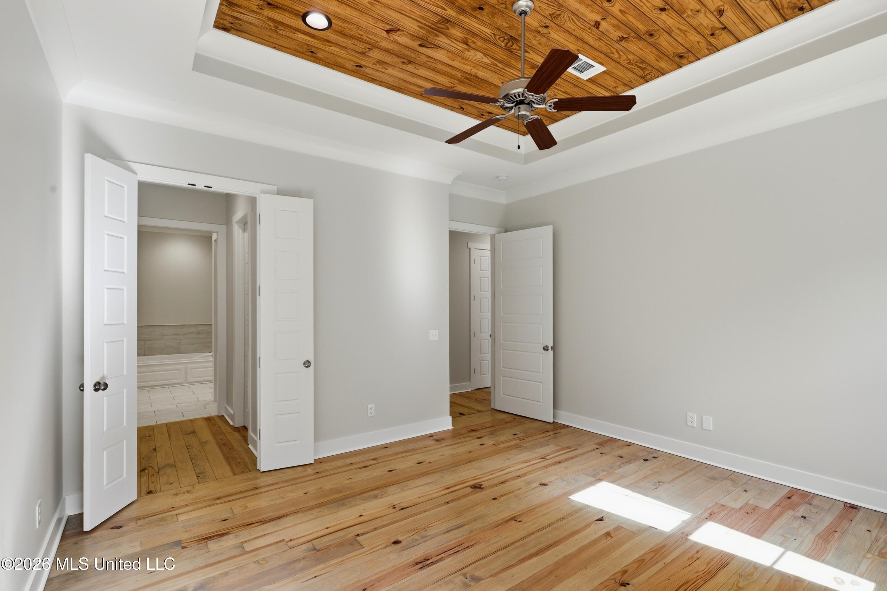 151 Camden Lake Drive Property Photo 26