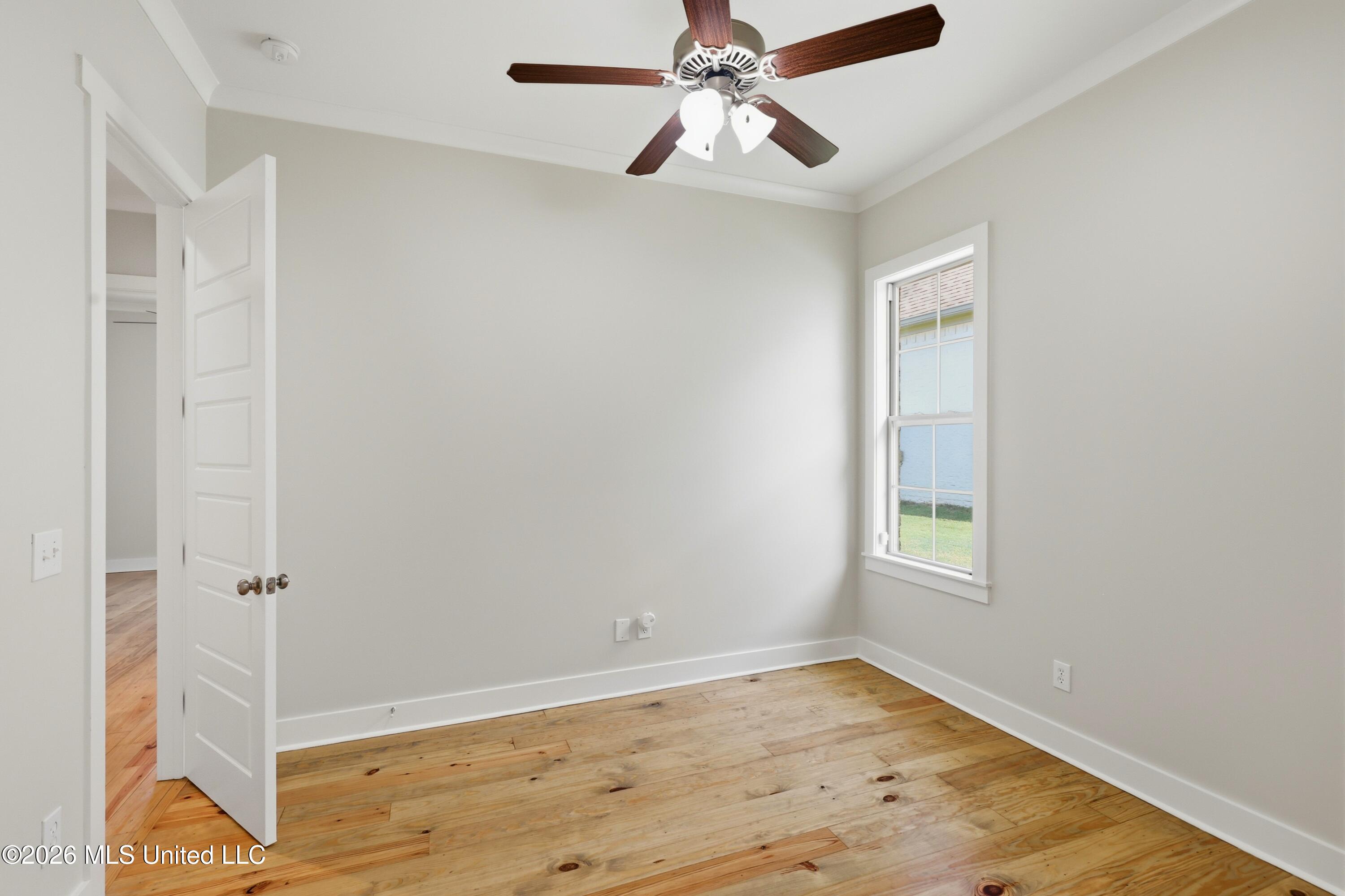151 Camden Lake Drive Property Photo 37