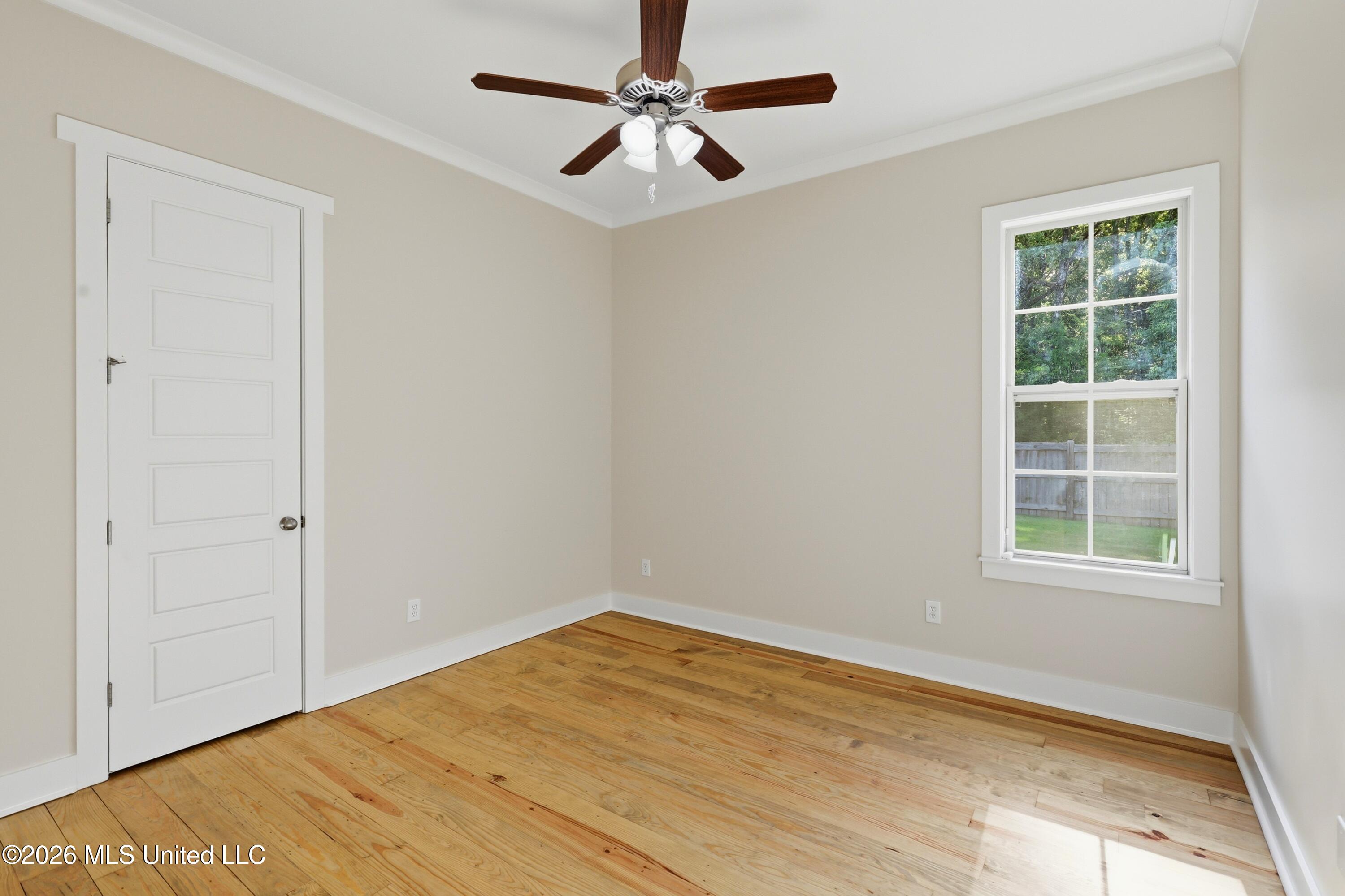151 Camden Lake Drive Property Photo 41