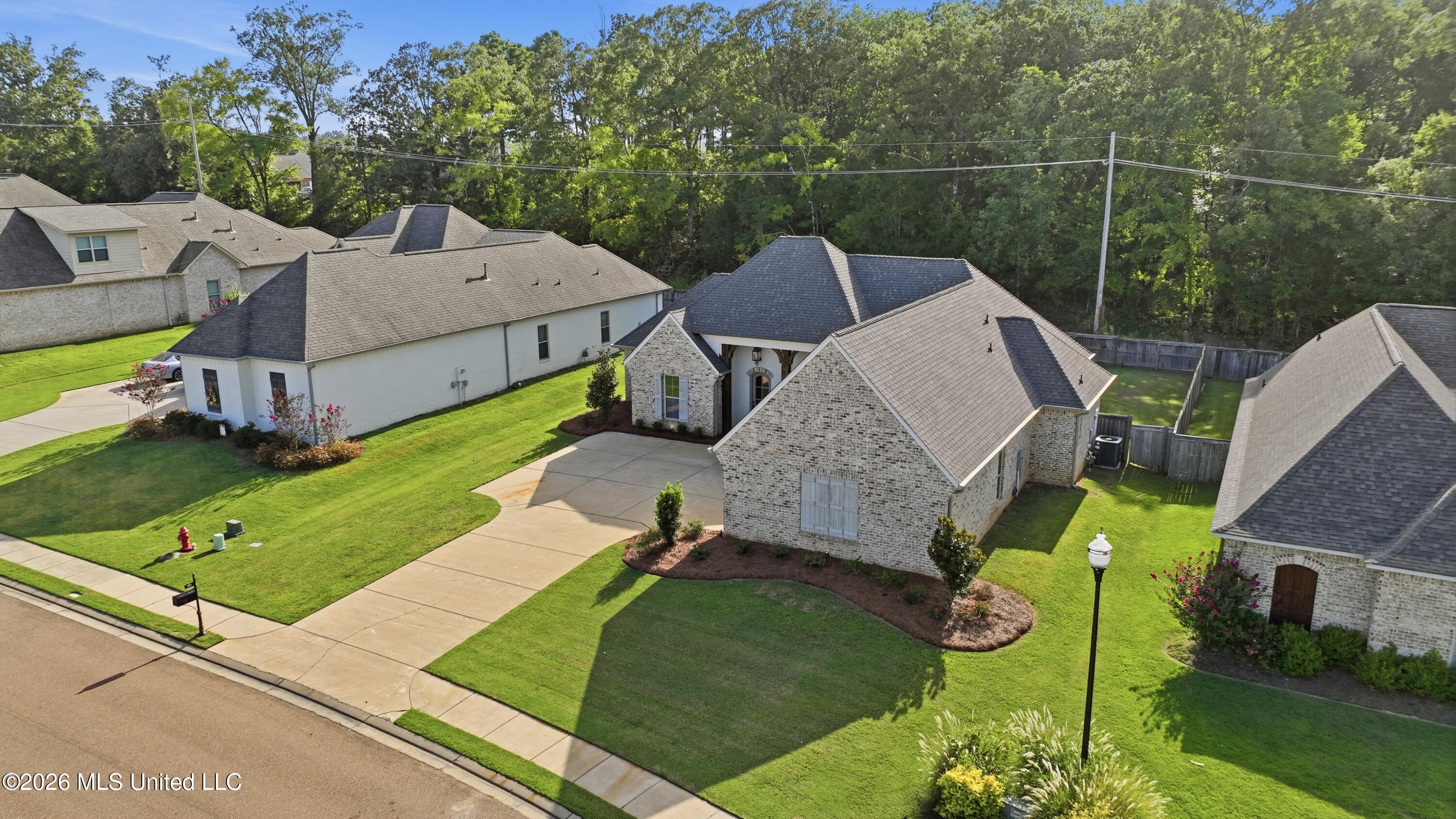 151 Camden Lake Drive Property Photo 48