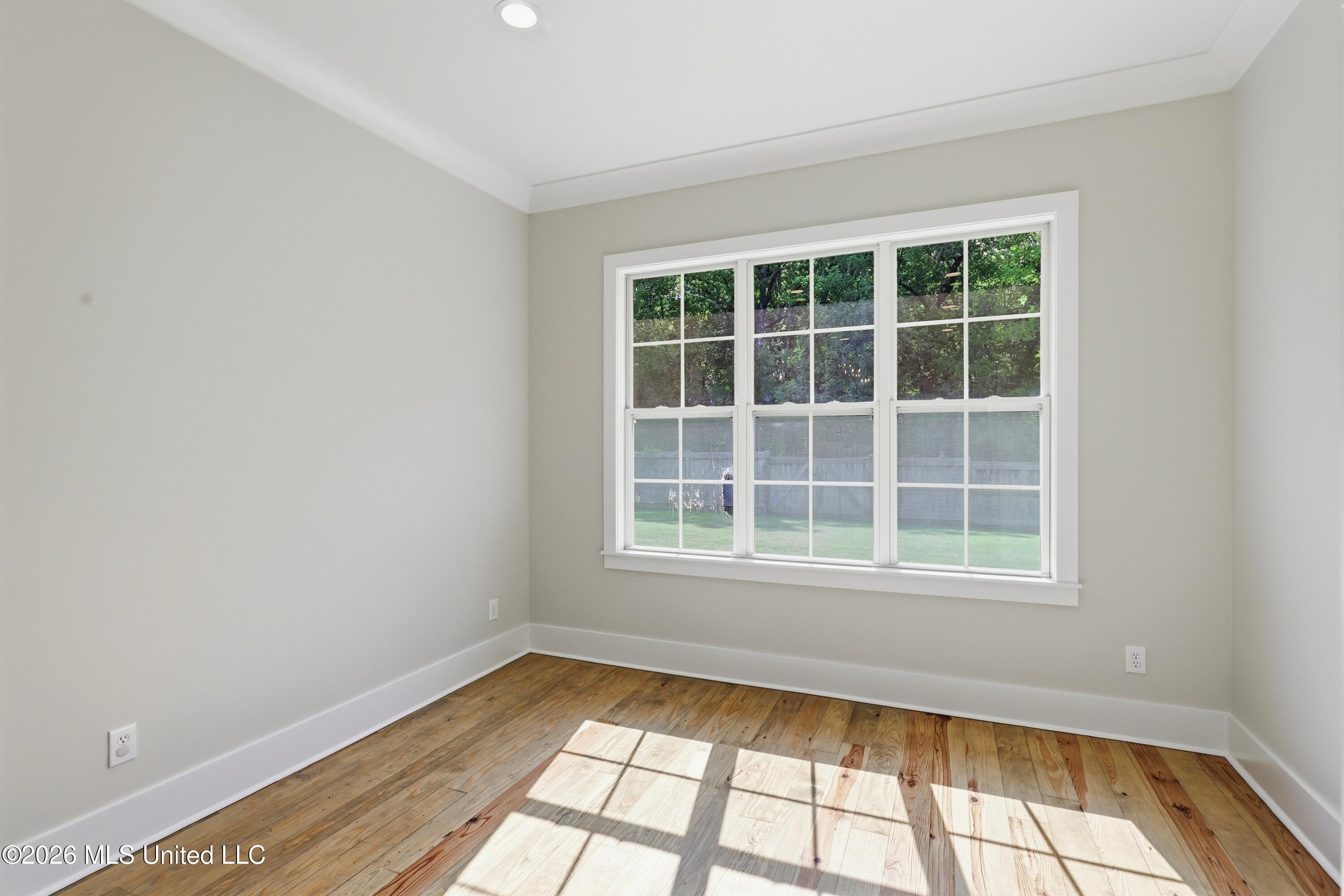 151 Camden Lake Drive Property Photo 52