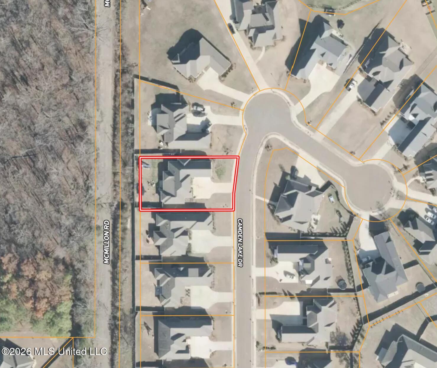 151 Camden Lake Drive Property Photo 77
