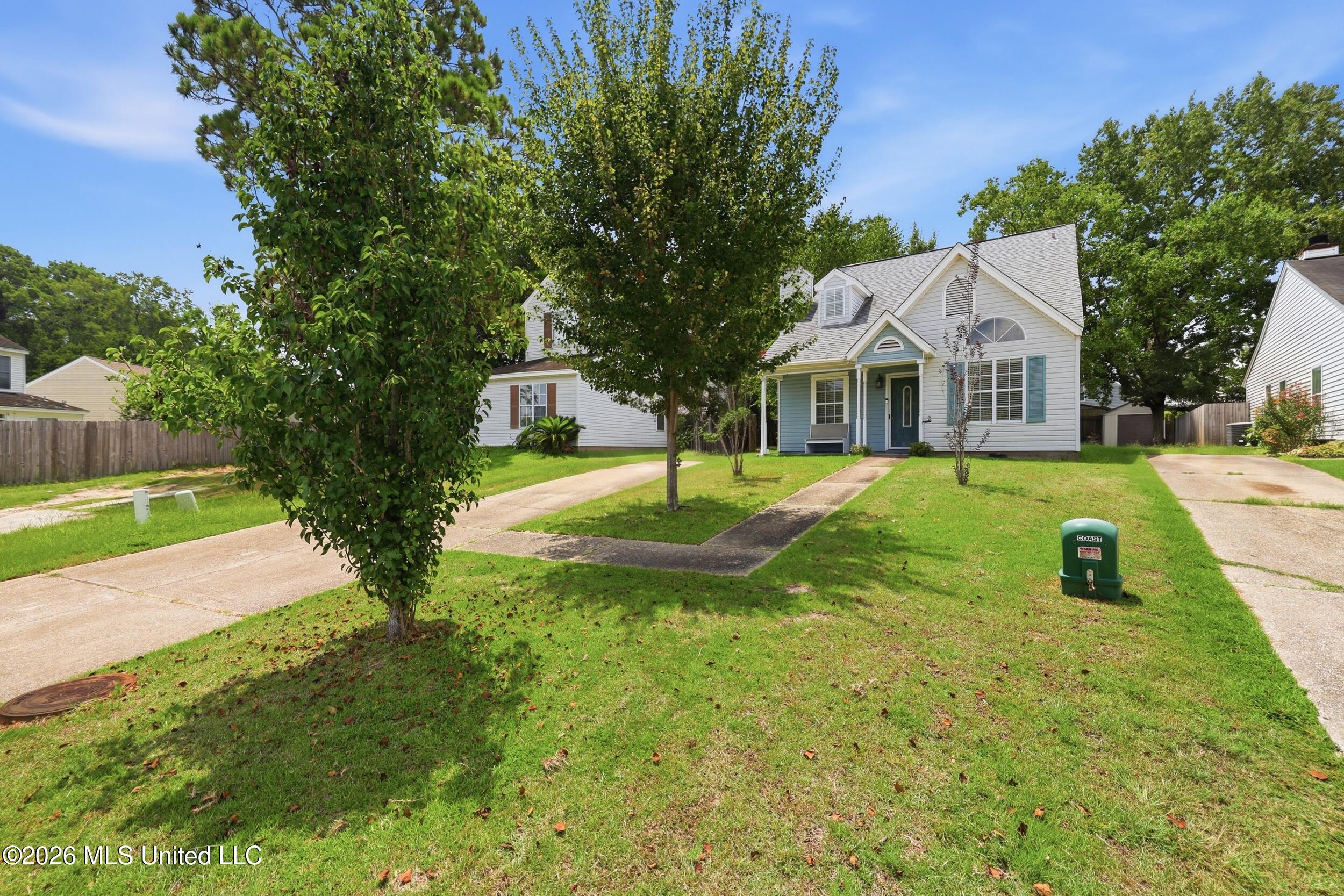 13425 Windridge Drive Property Photo 6